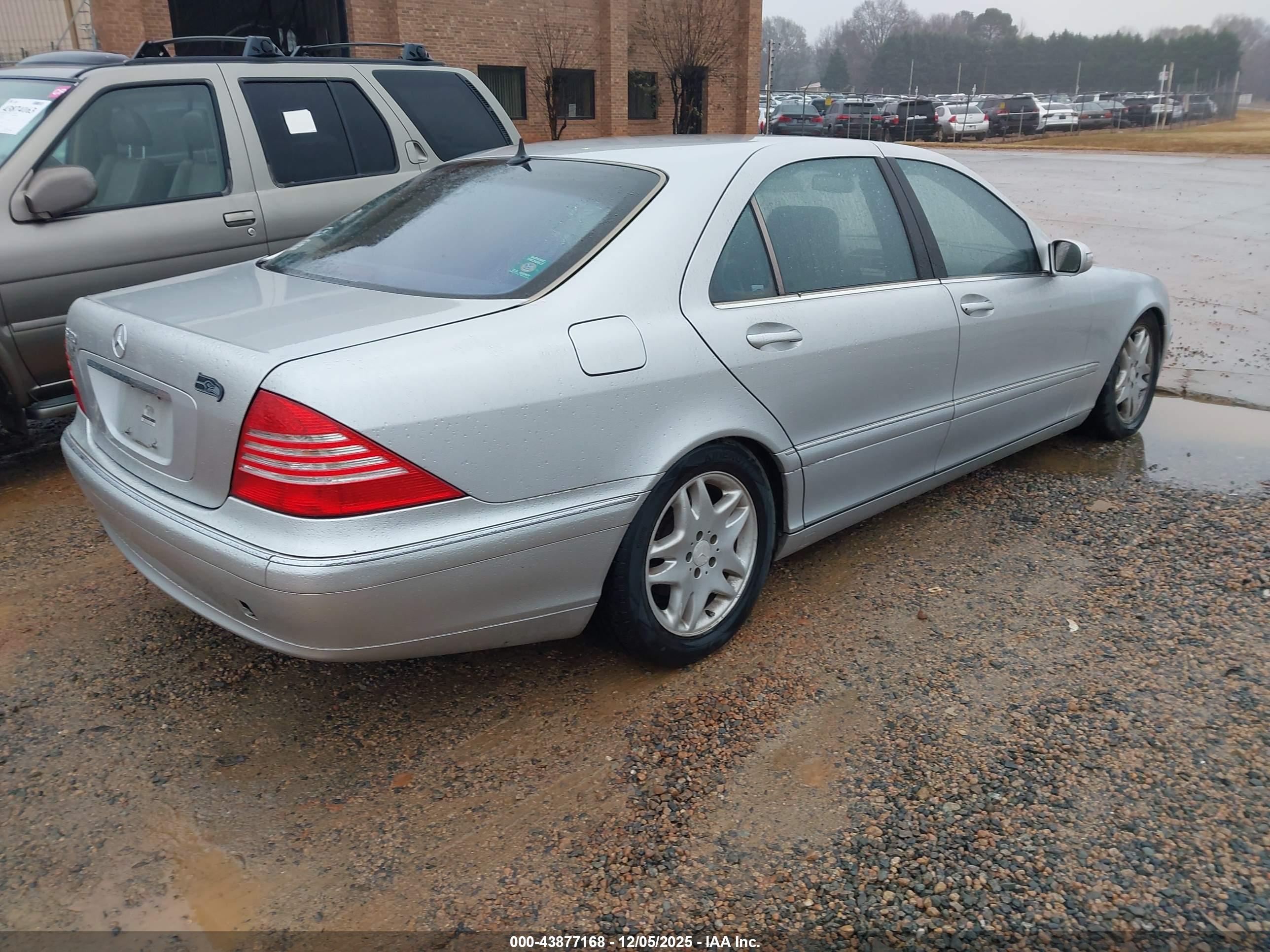 MERCEDES-BENZ S image 4