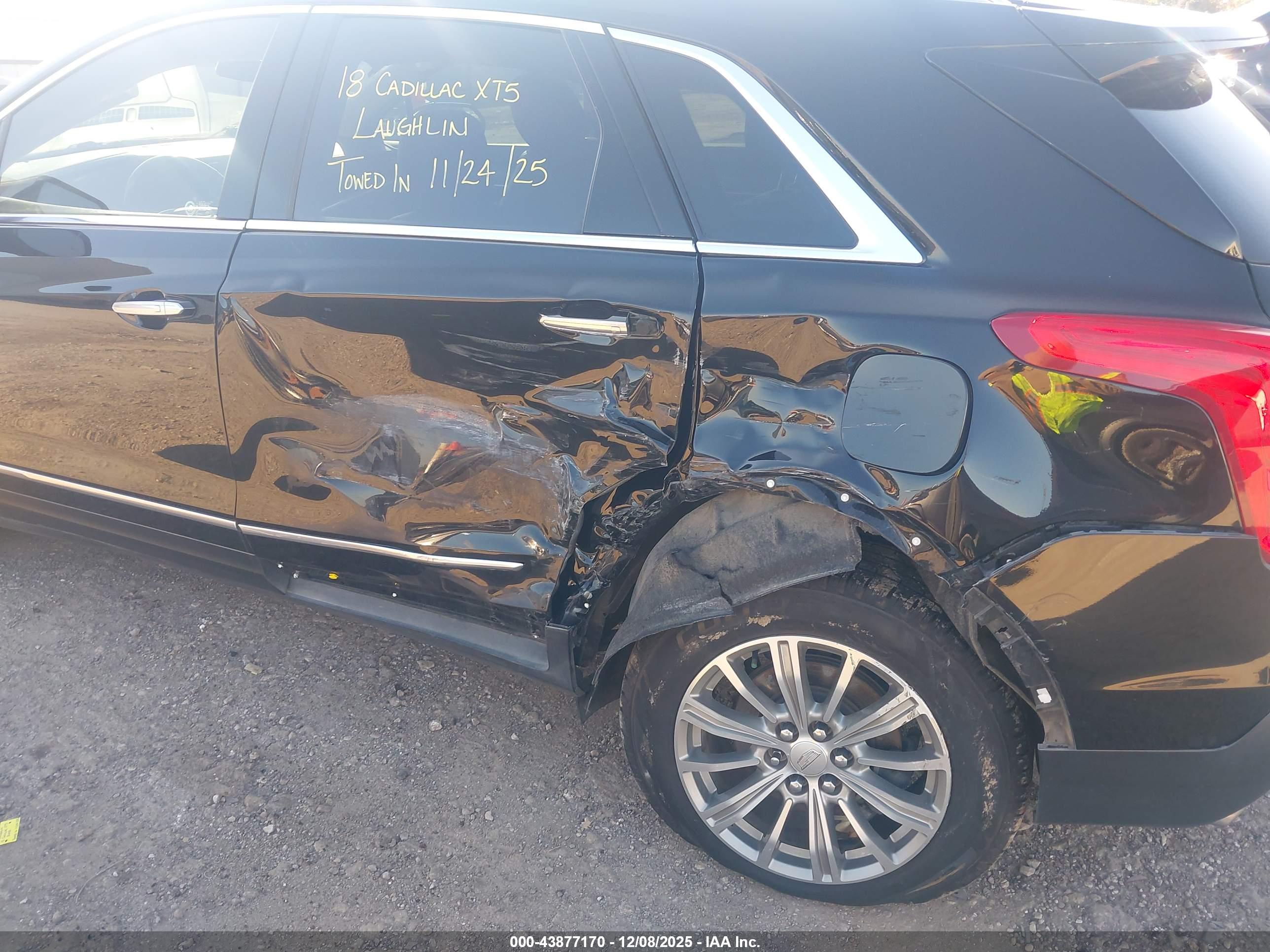 CADILLAC XT5 image 6