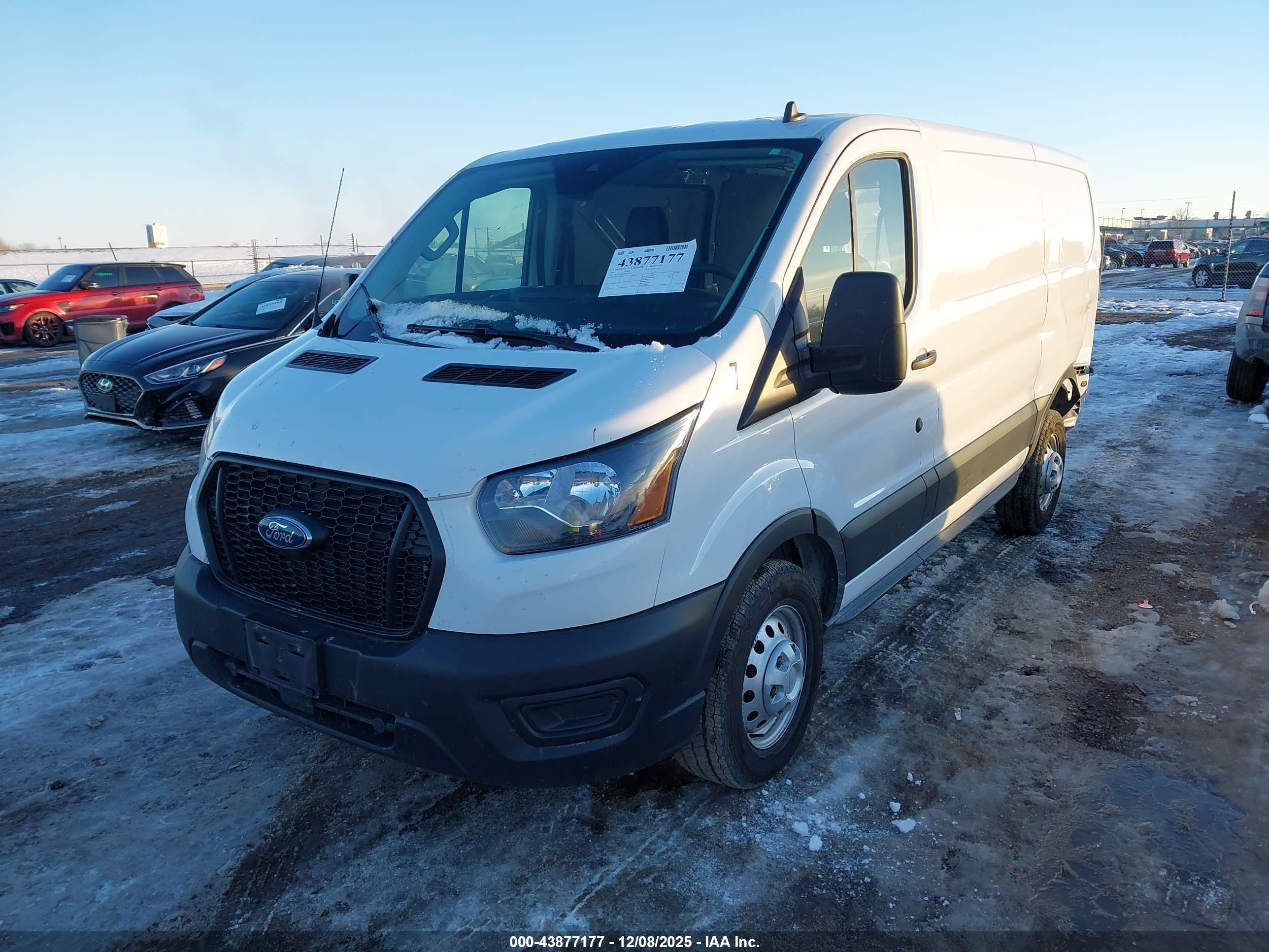 FORD TRANSIT-150 image 2