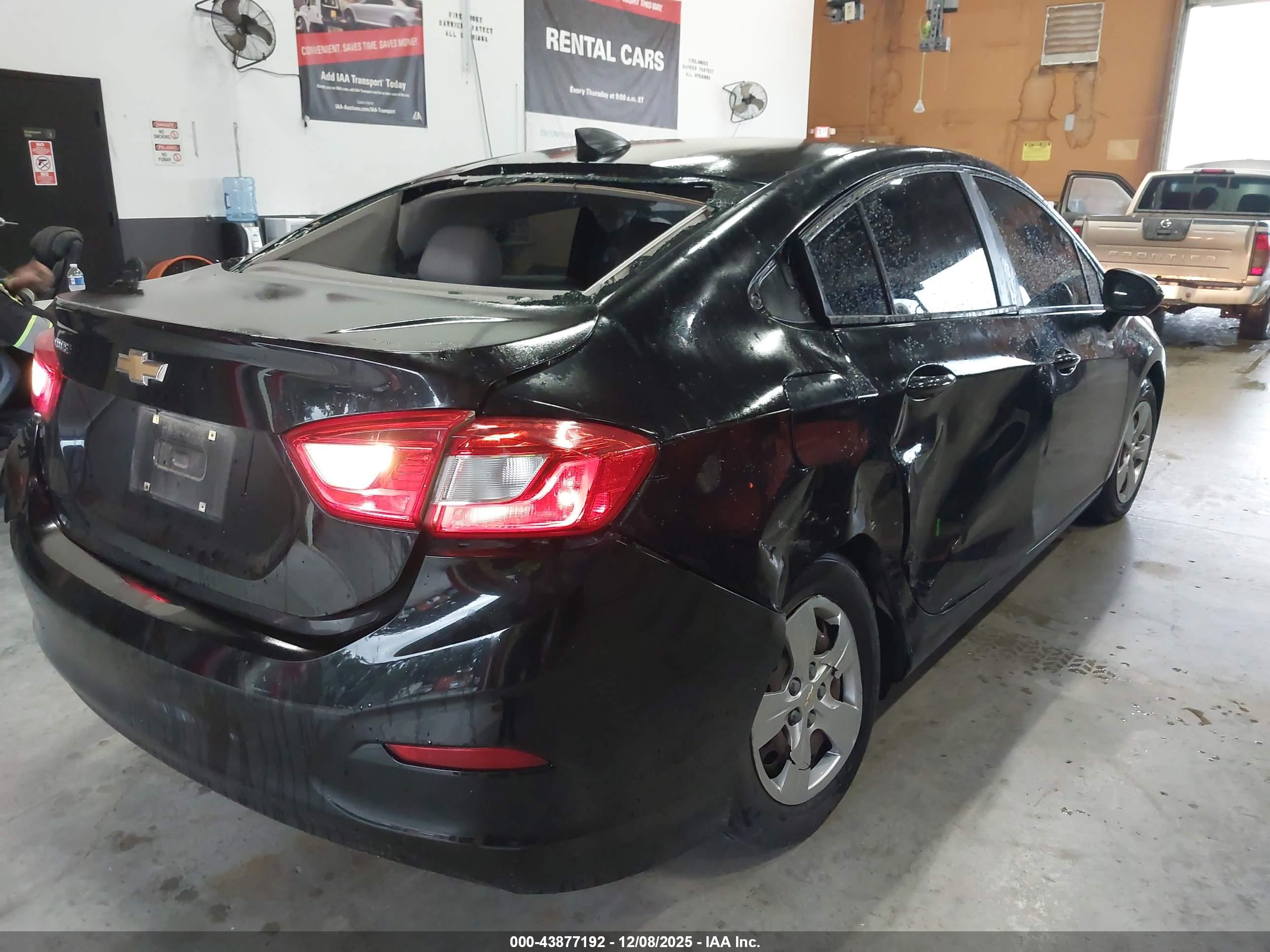 CHEVROLET CRUZE image 6