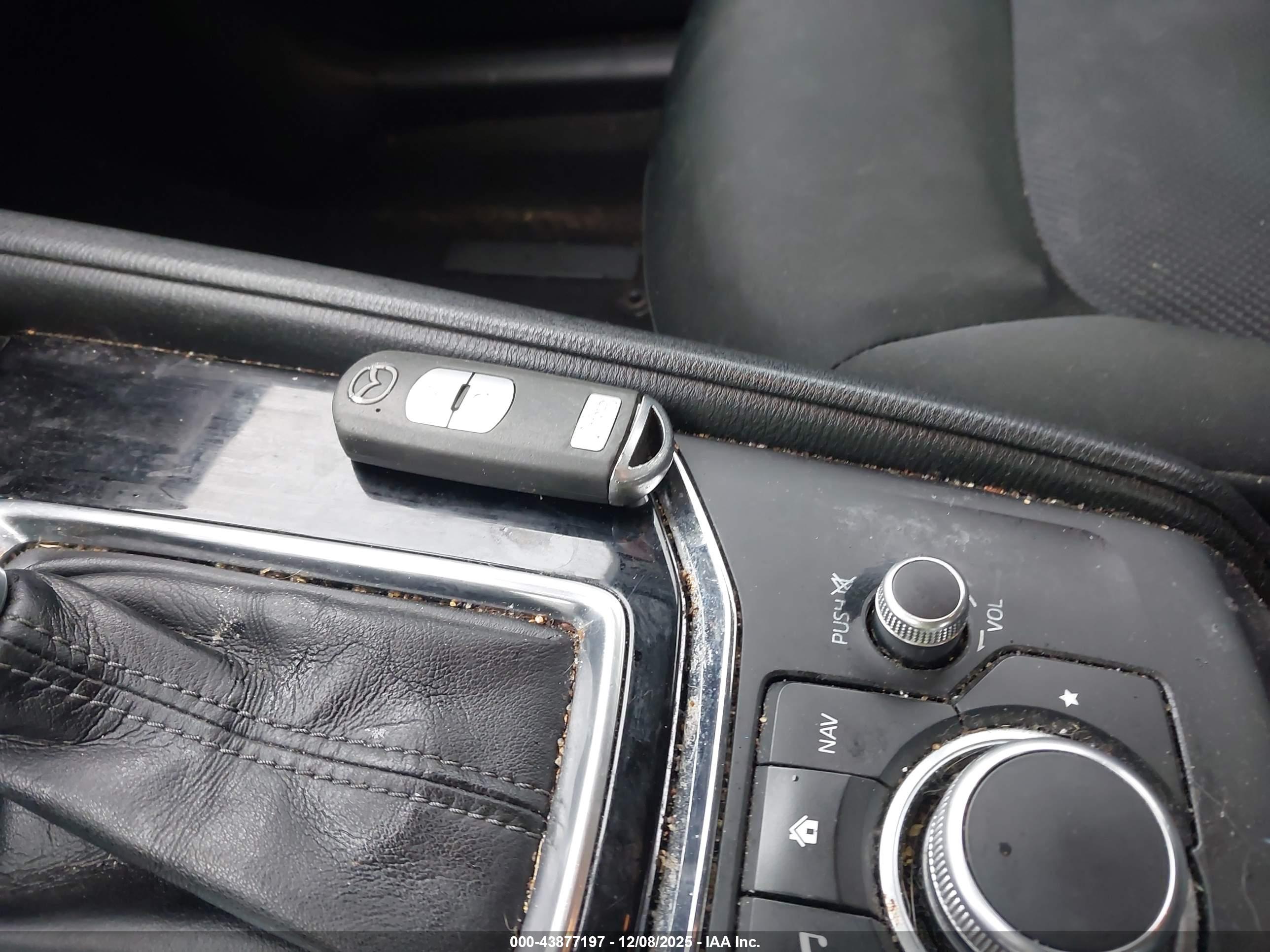 MAZDA CX-5 image 11