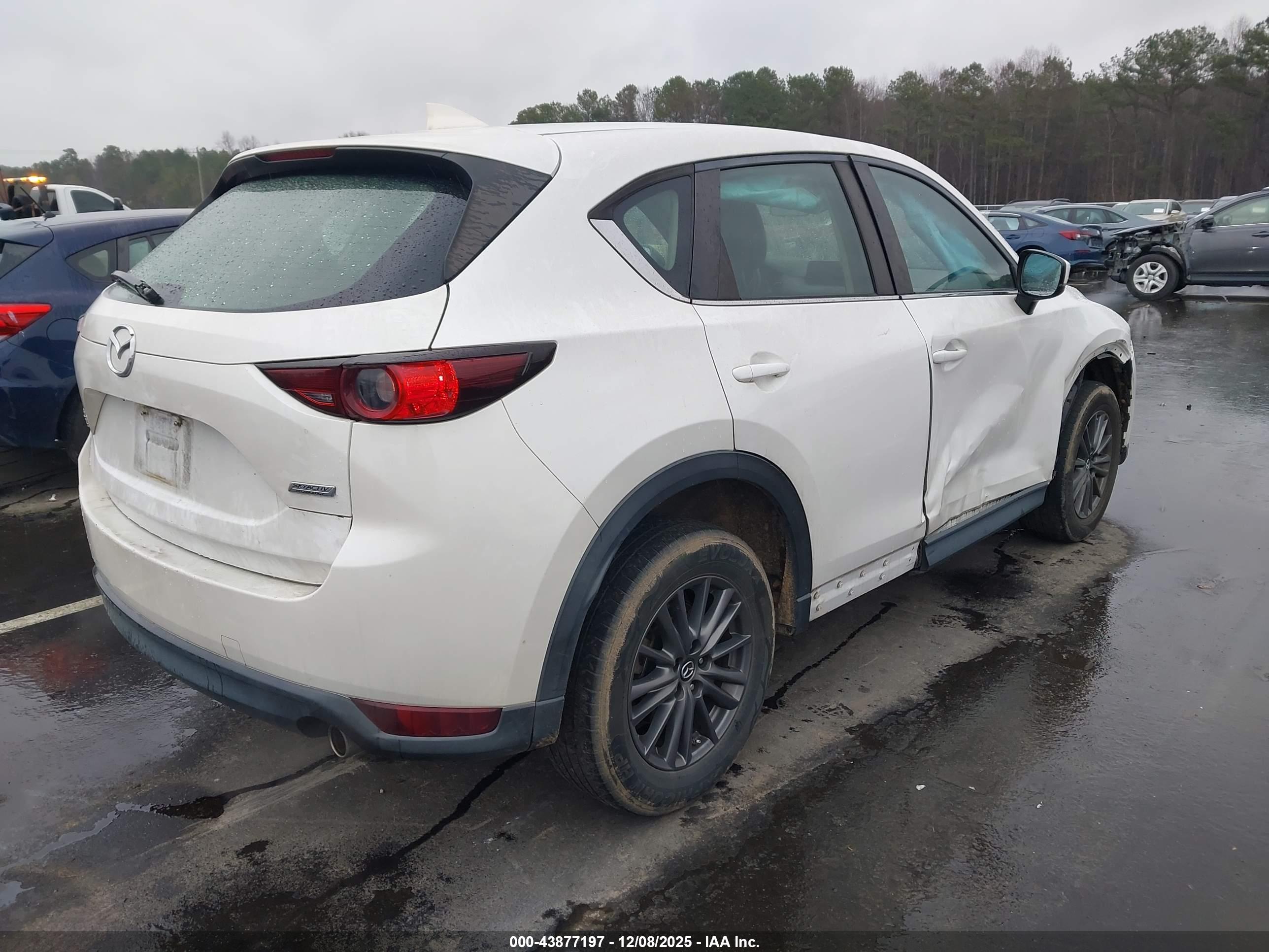 MAZDA CX-5 image 4