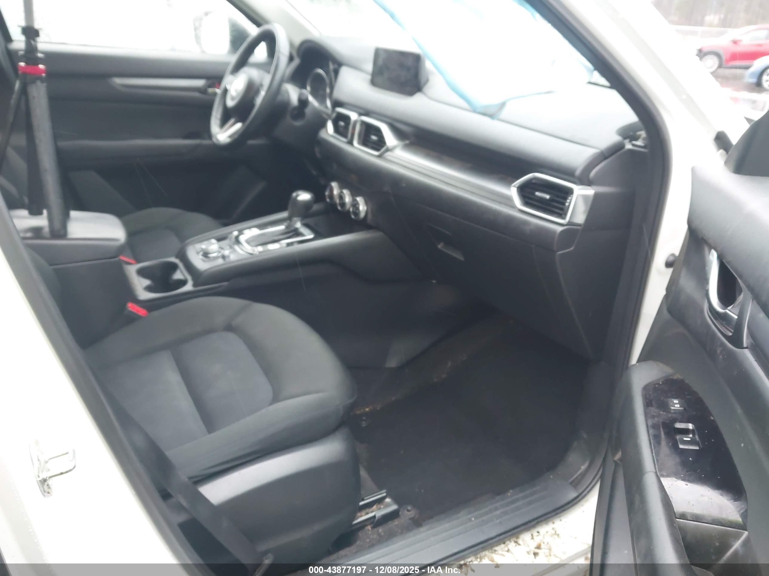 MAZDA CX-5 image 5