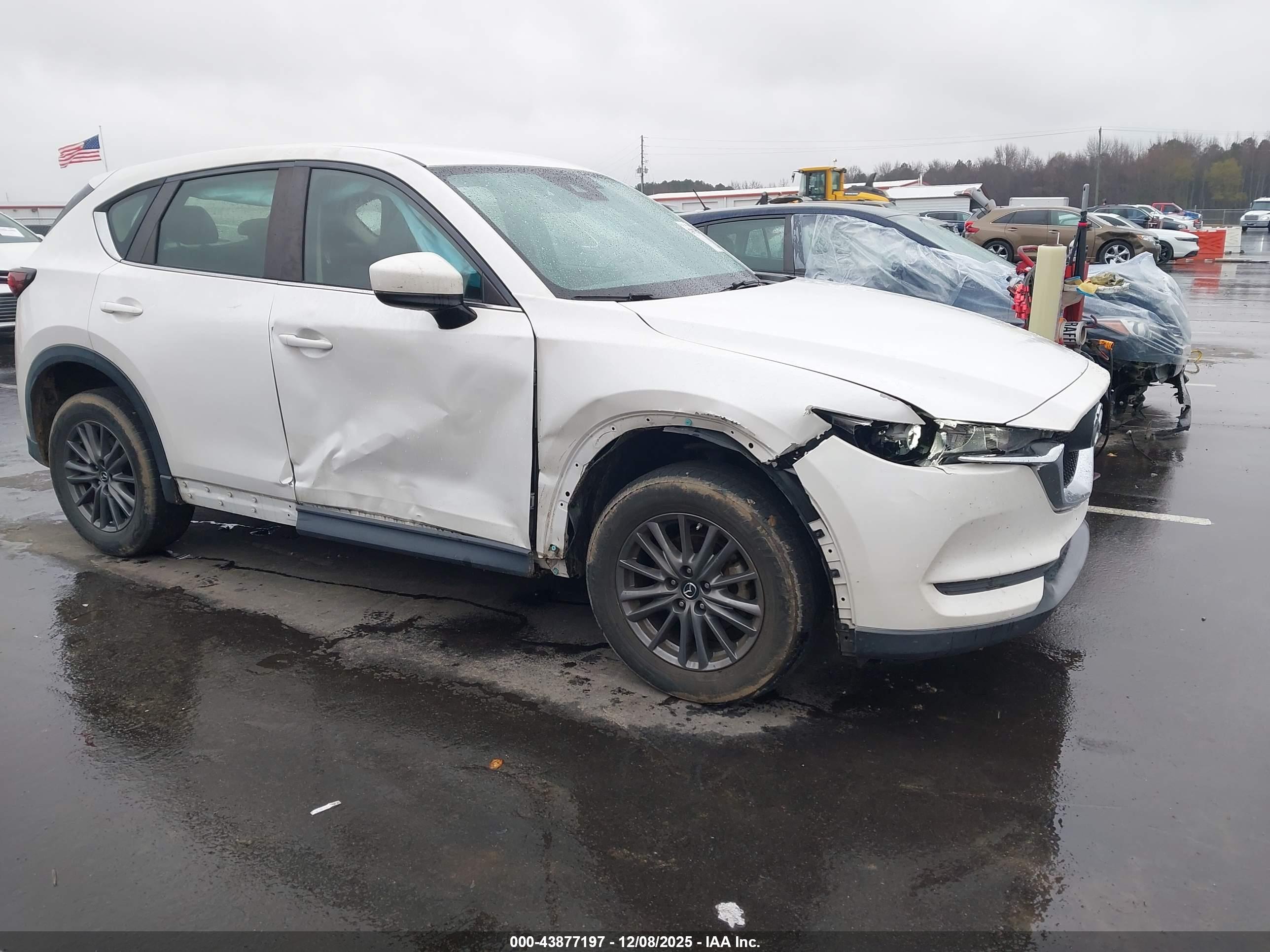 MAZDA CX-5 image 6