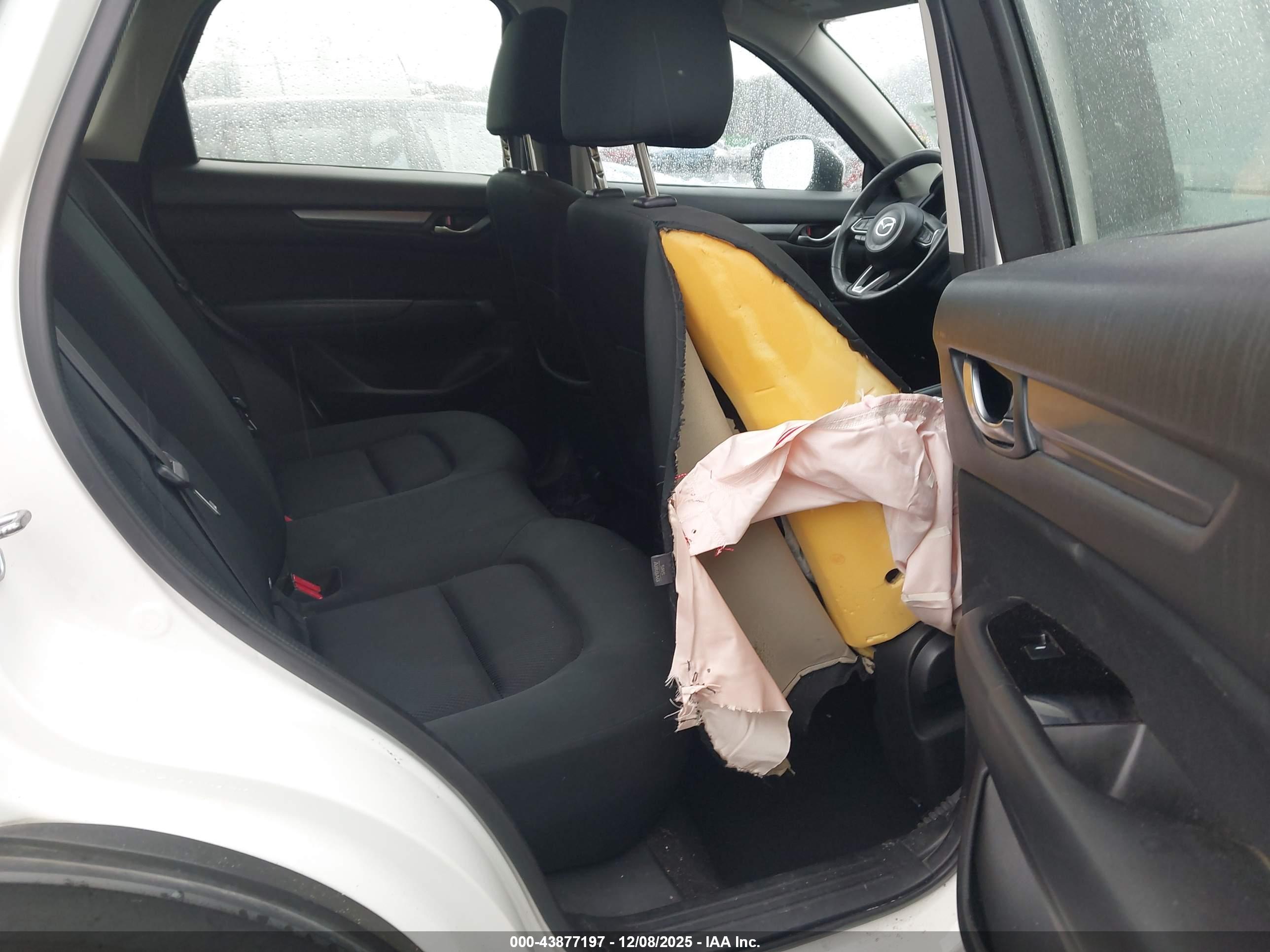 MAZDA CX-5 image 8