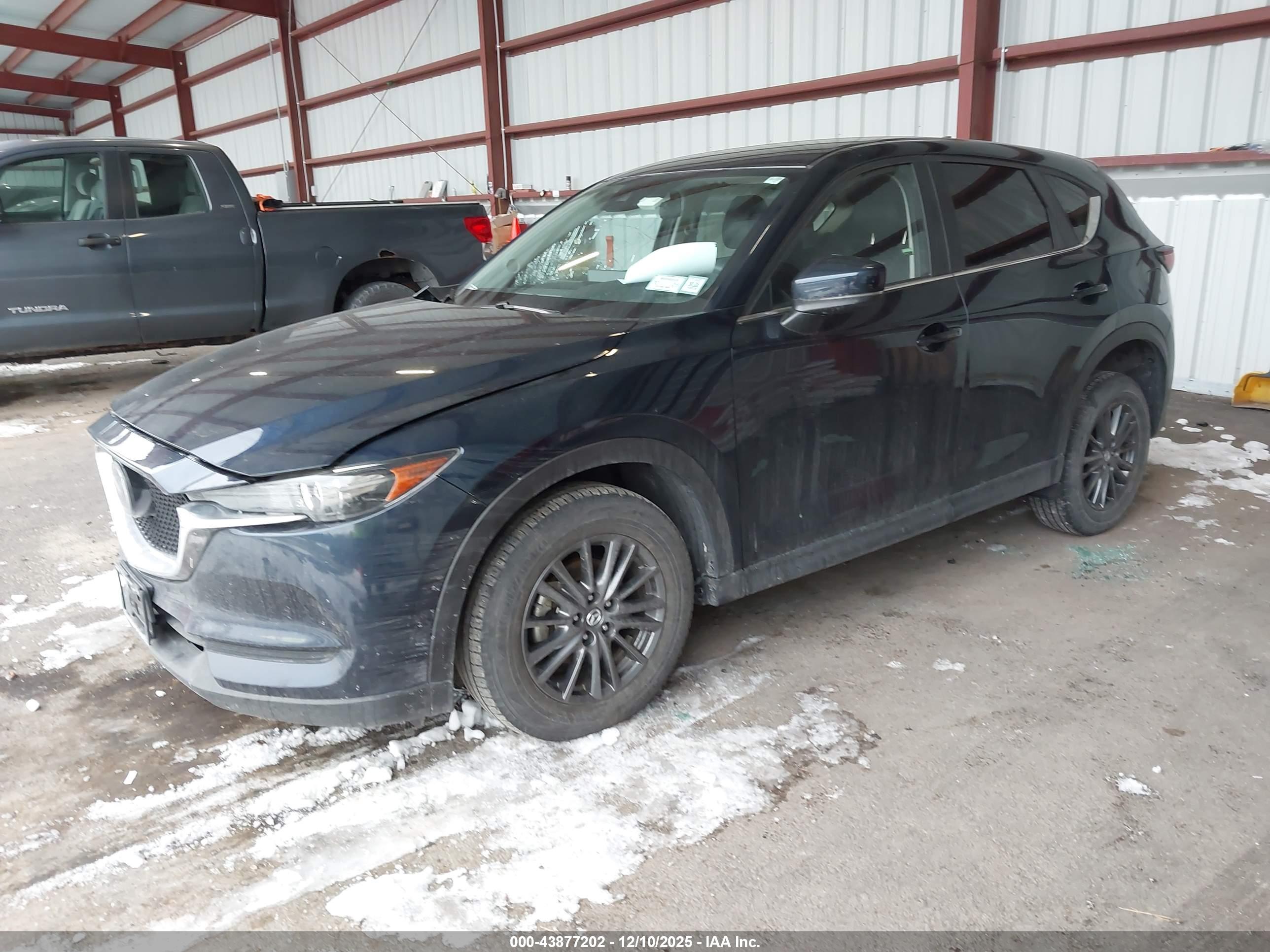 MAZDA CX-5 image 2