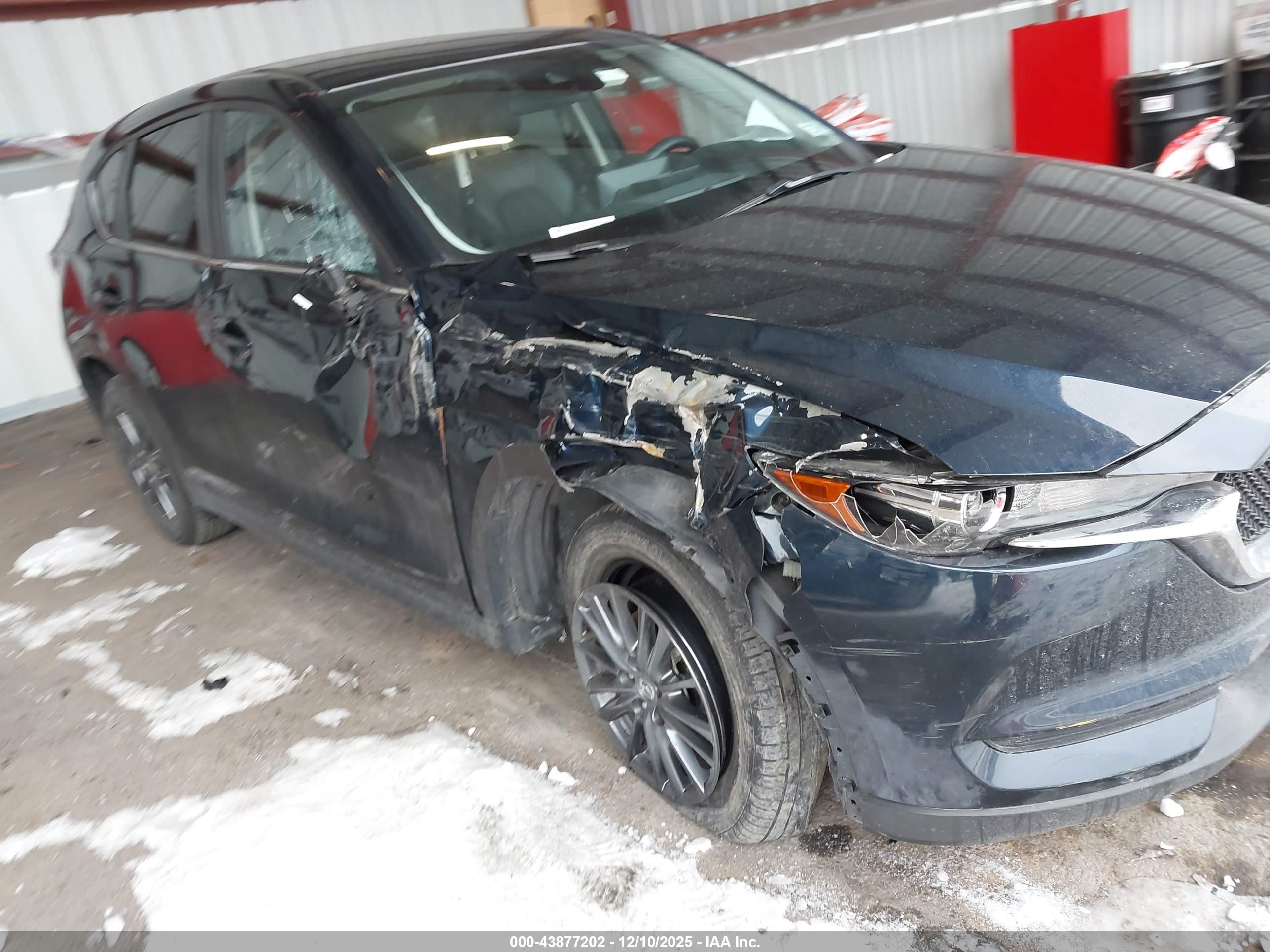 MAZDA CX-5 image 6