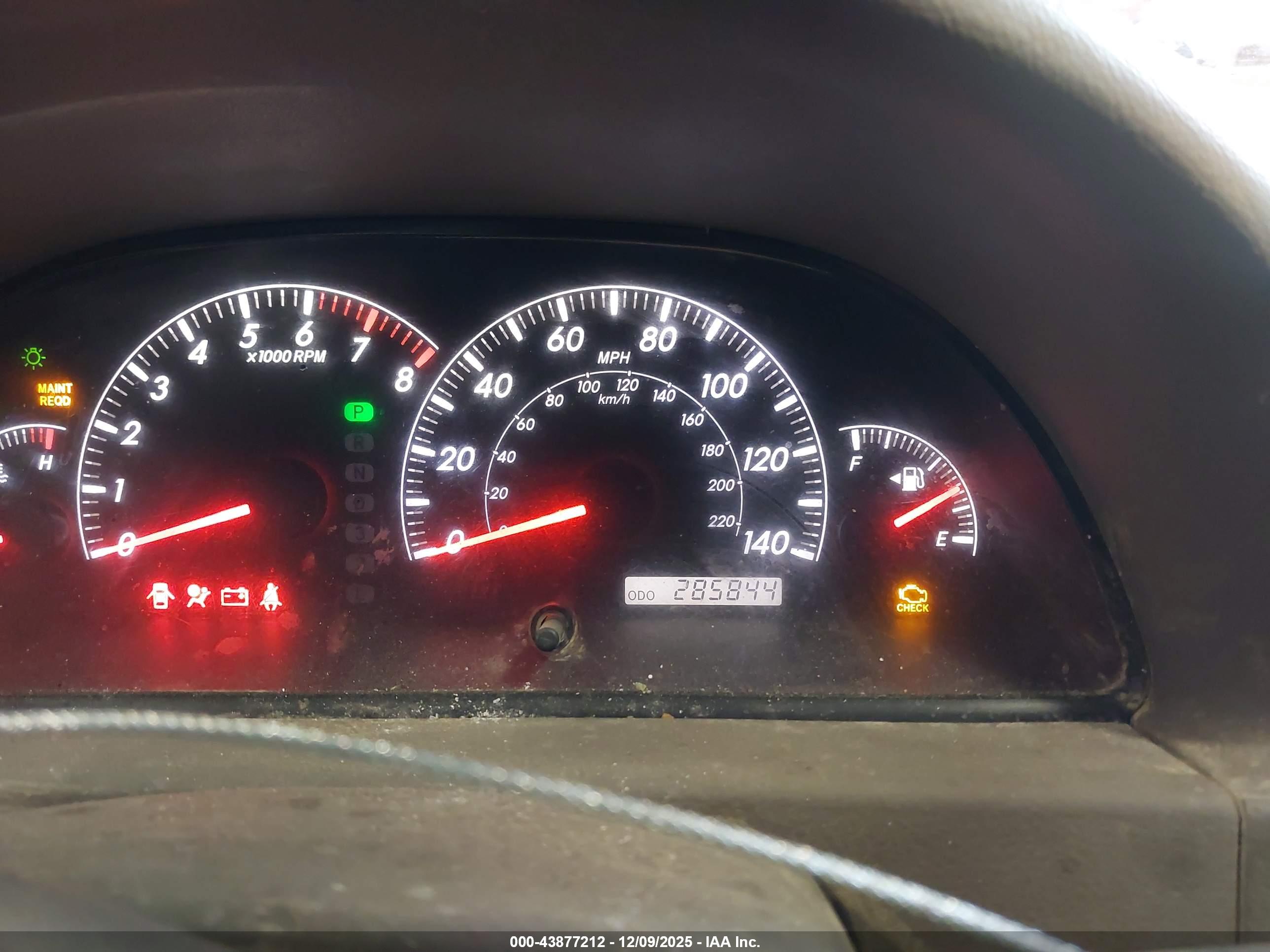TOYOTA CAMRY image 7