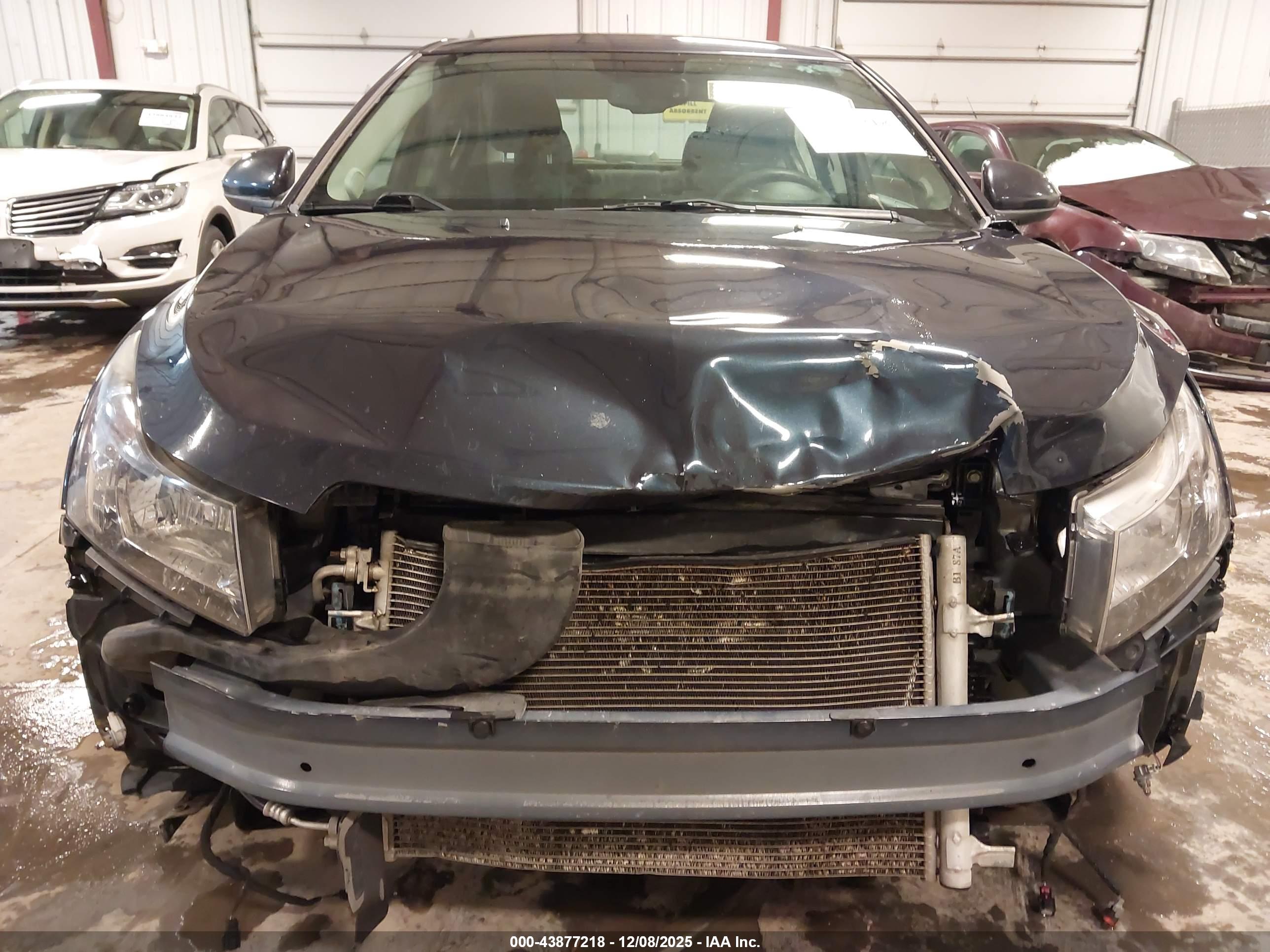 CHEVROLET CRUZE image 6