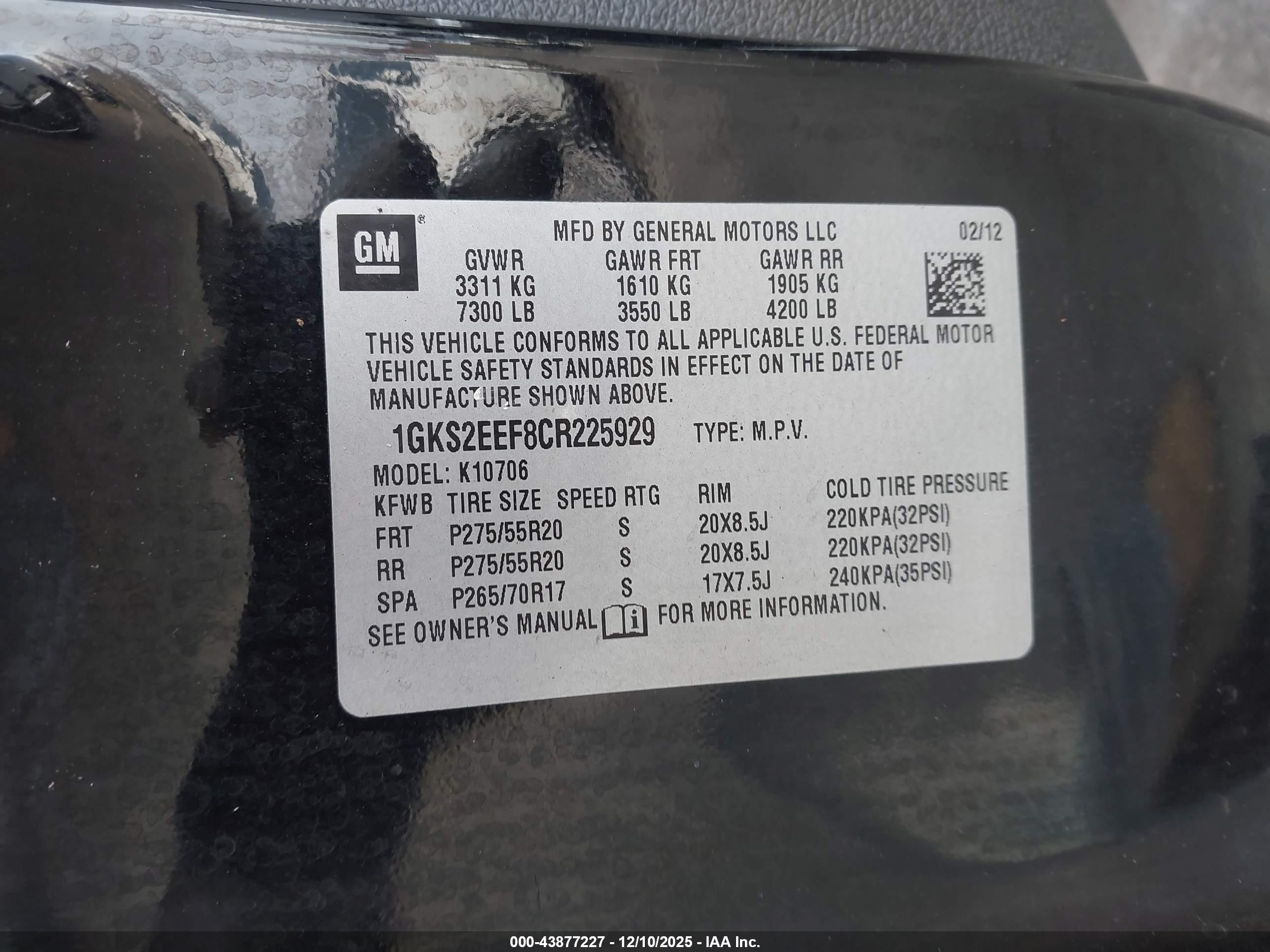 GMC YUKON image 9