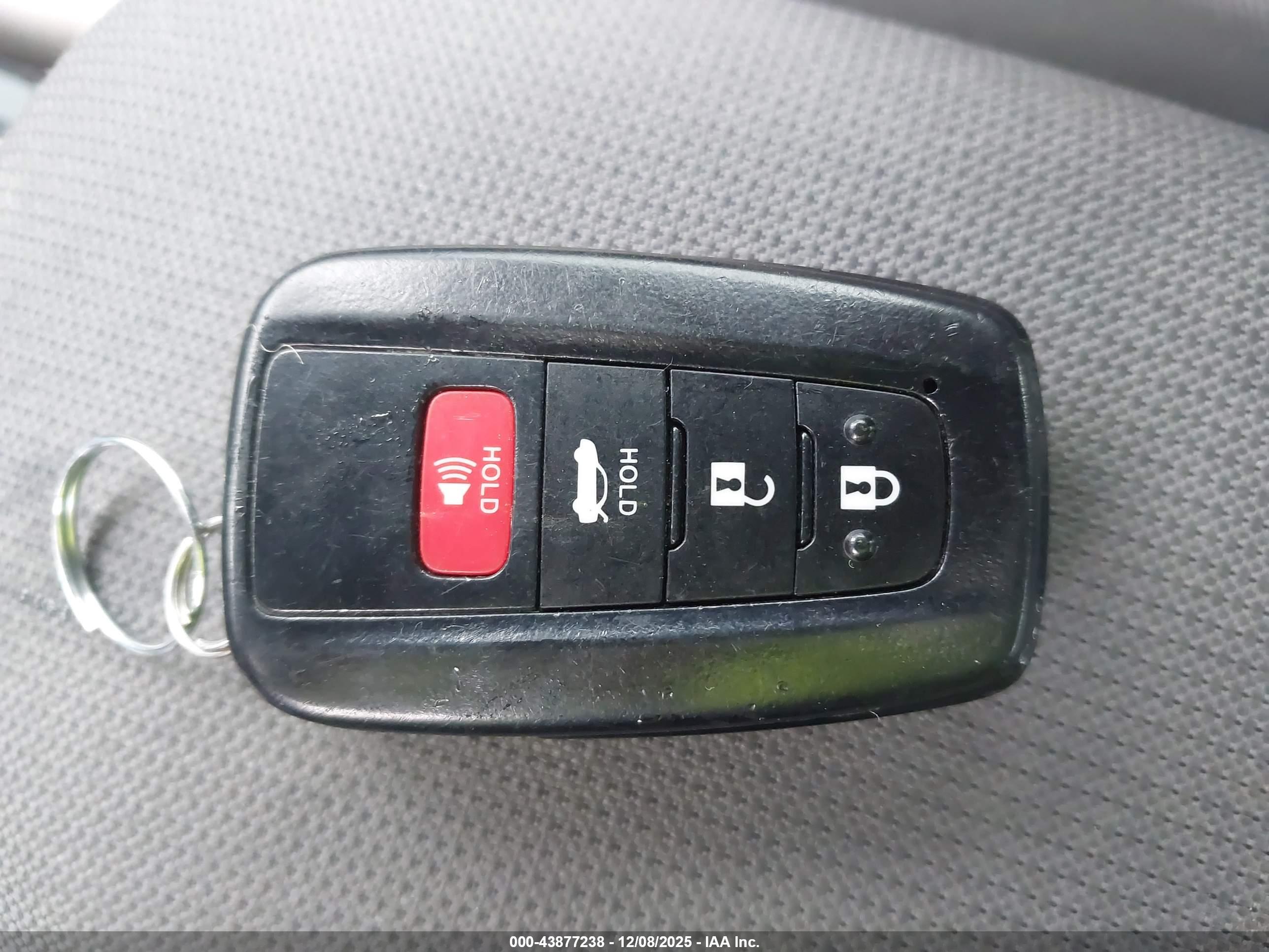 TOYOTA COROLLA image 11