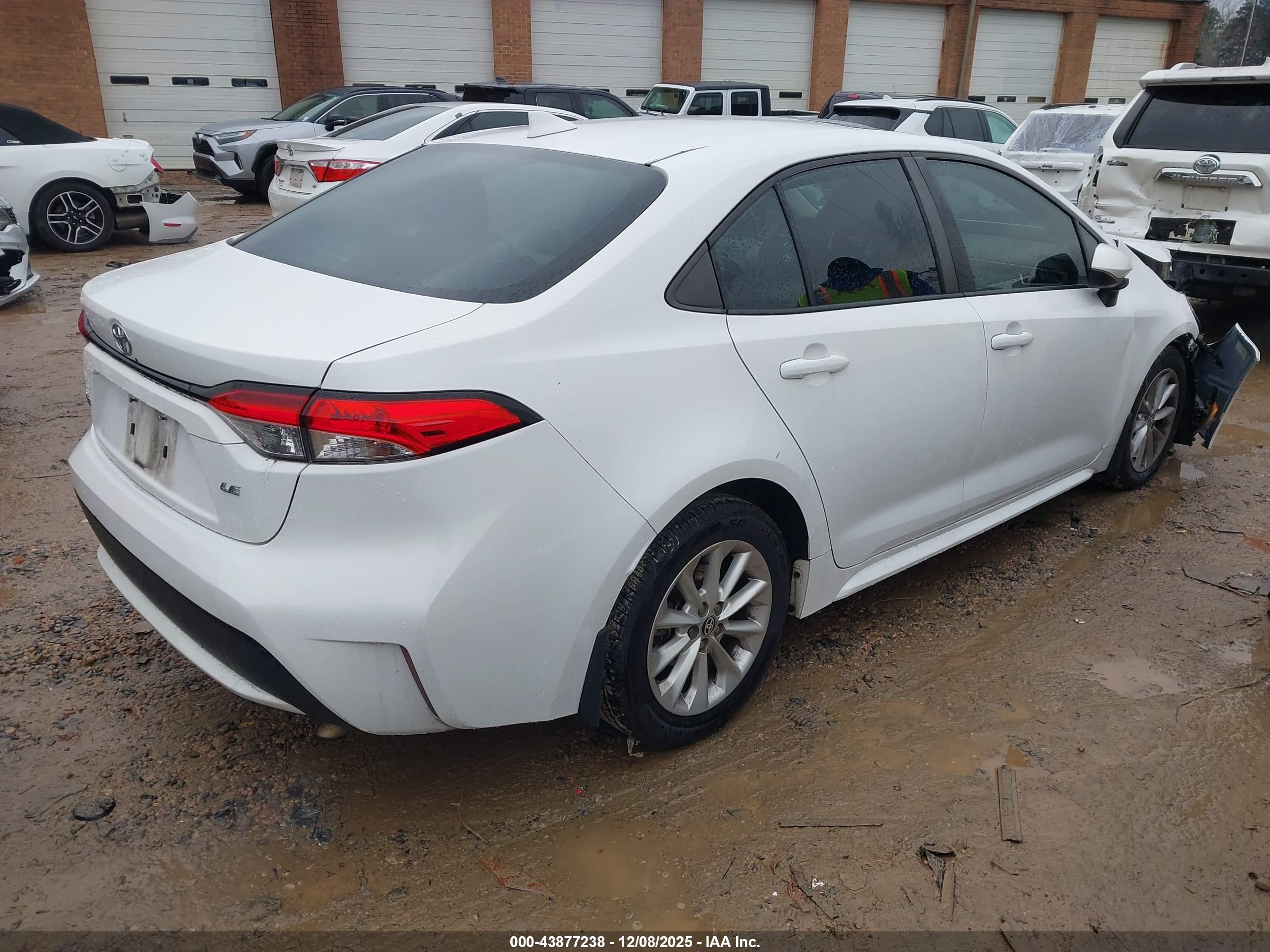 TOYOTA COROLLA image 4