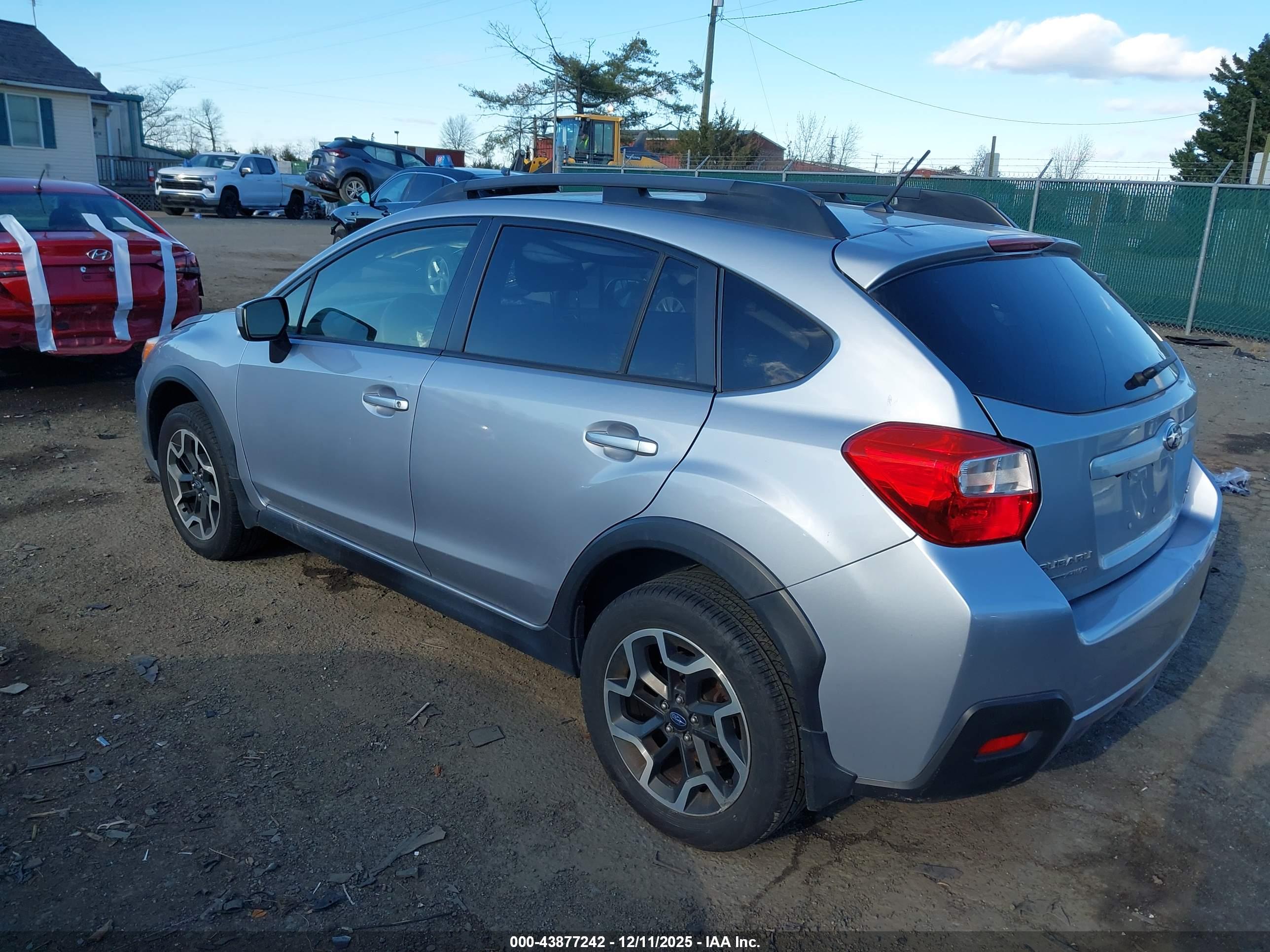 SUBARU CROSSTREK image 3
