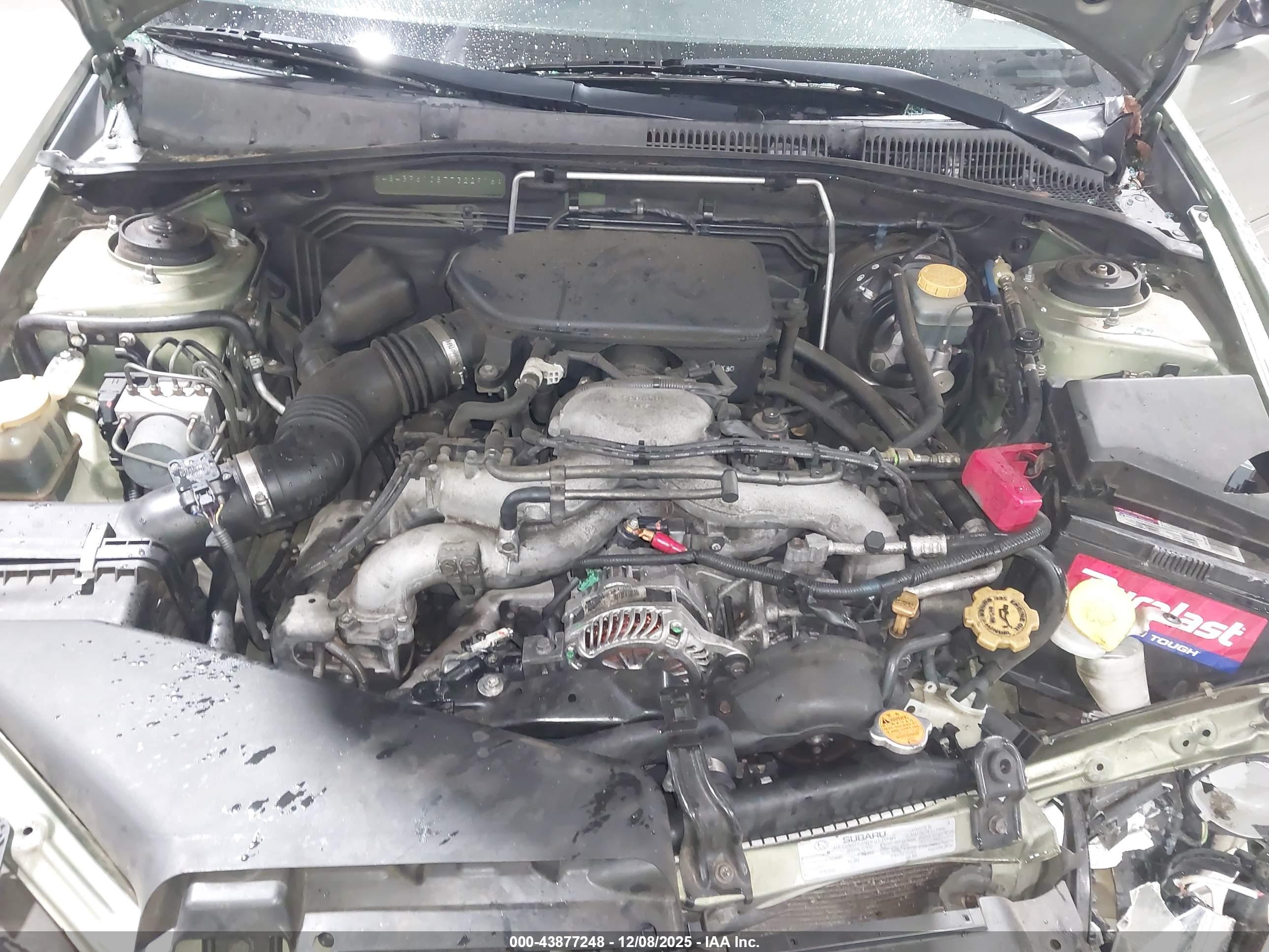 SUBARU OUTBACK image 10