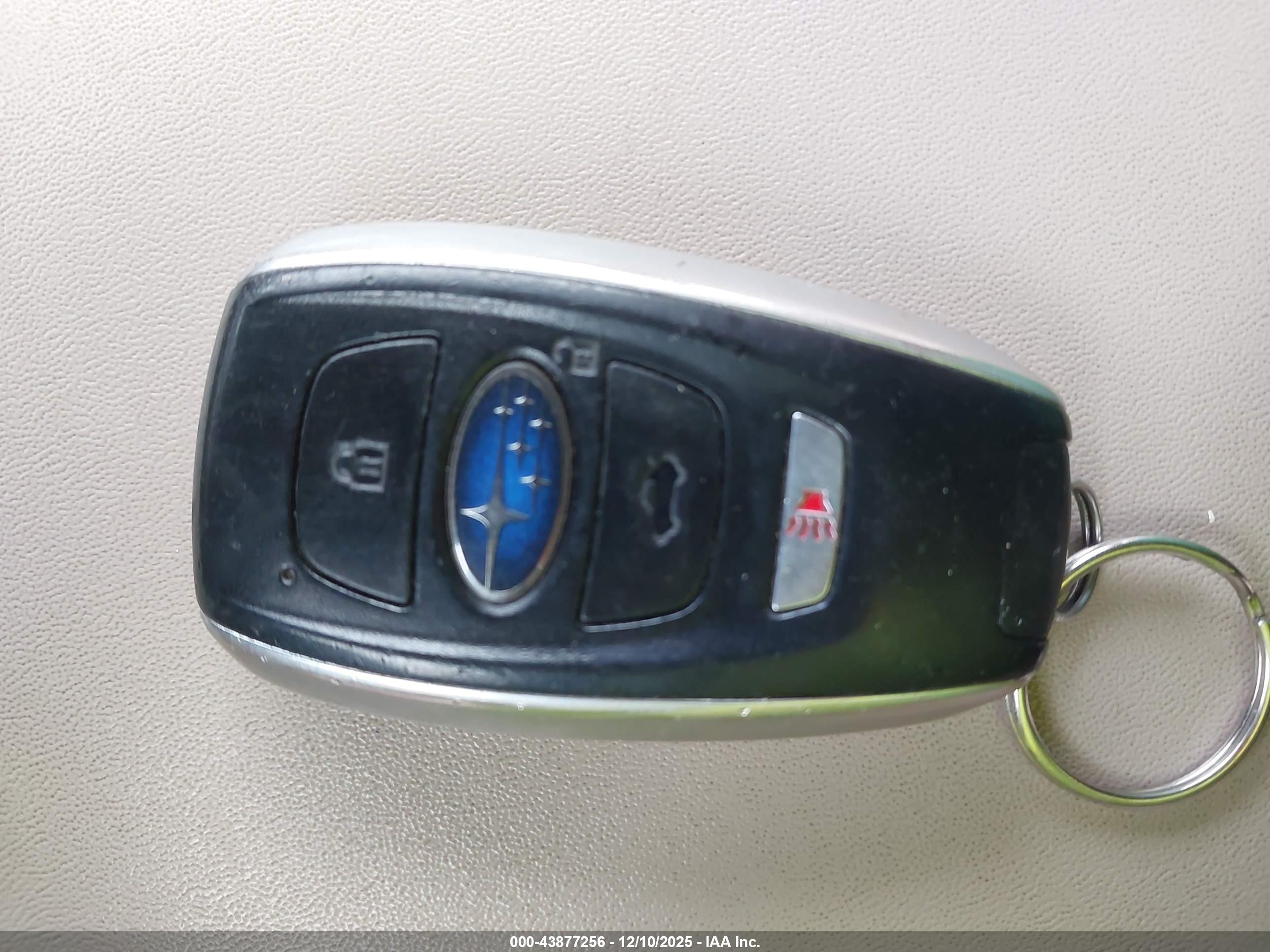 SUBARU OUTBACK image 11