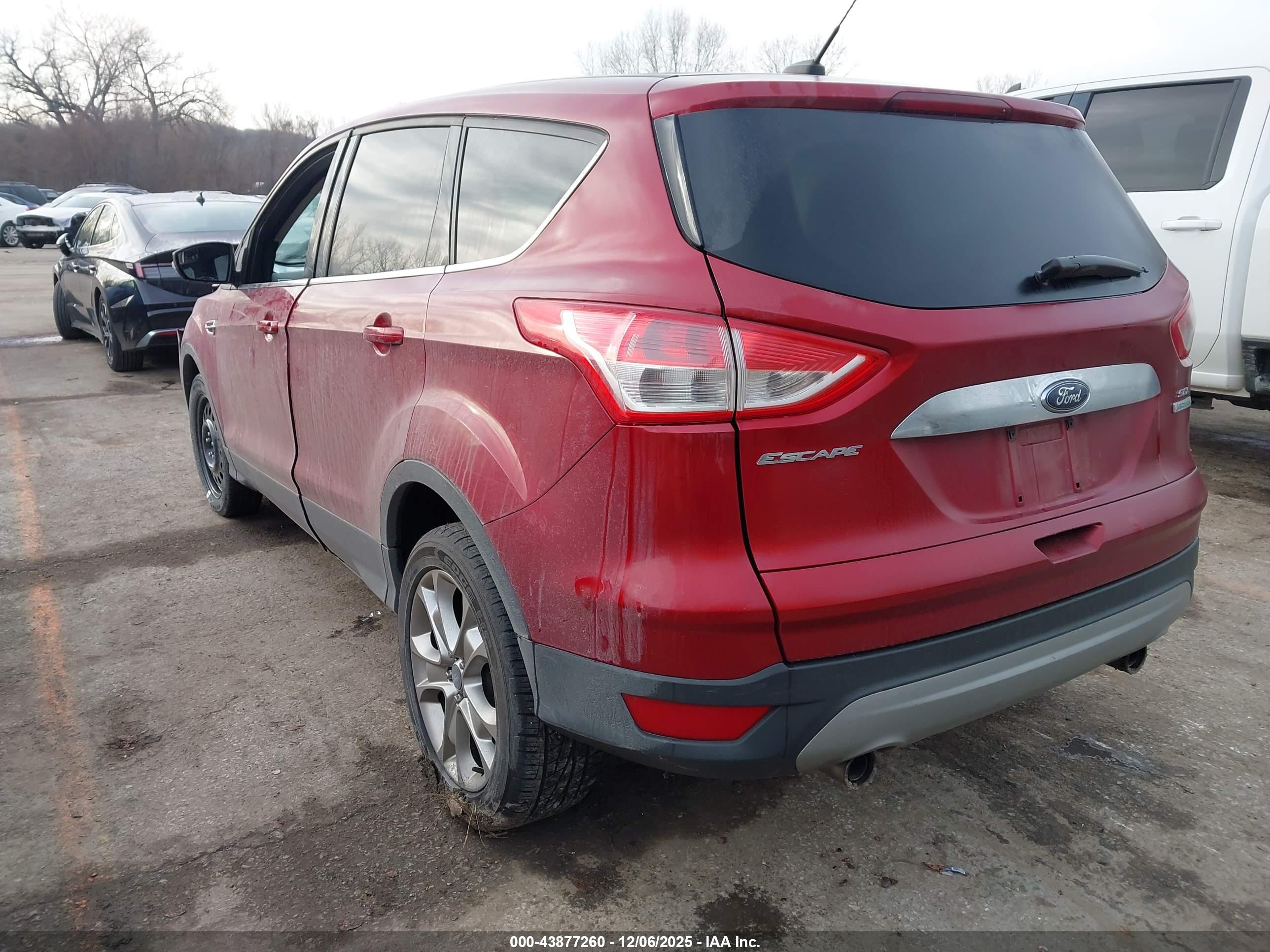 FORD ESCAPE image 3