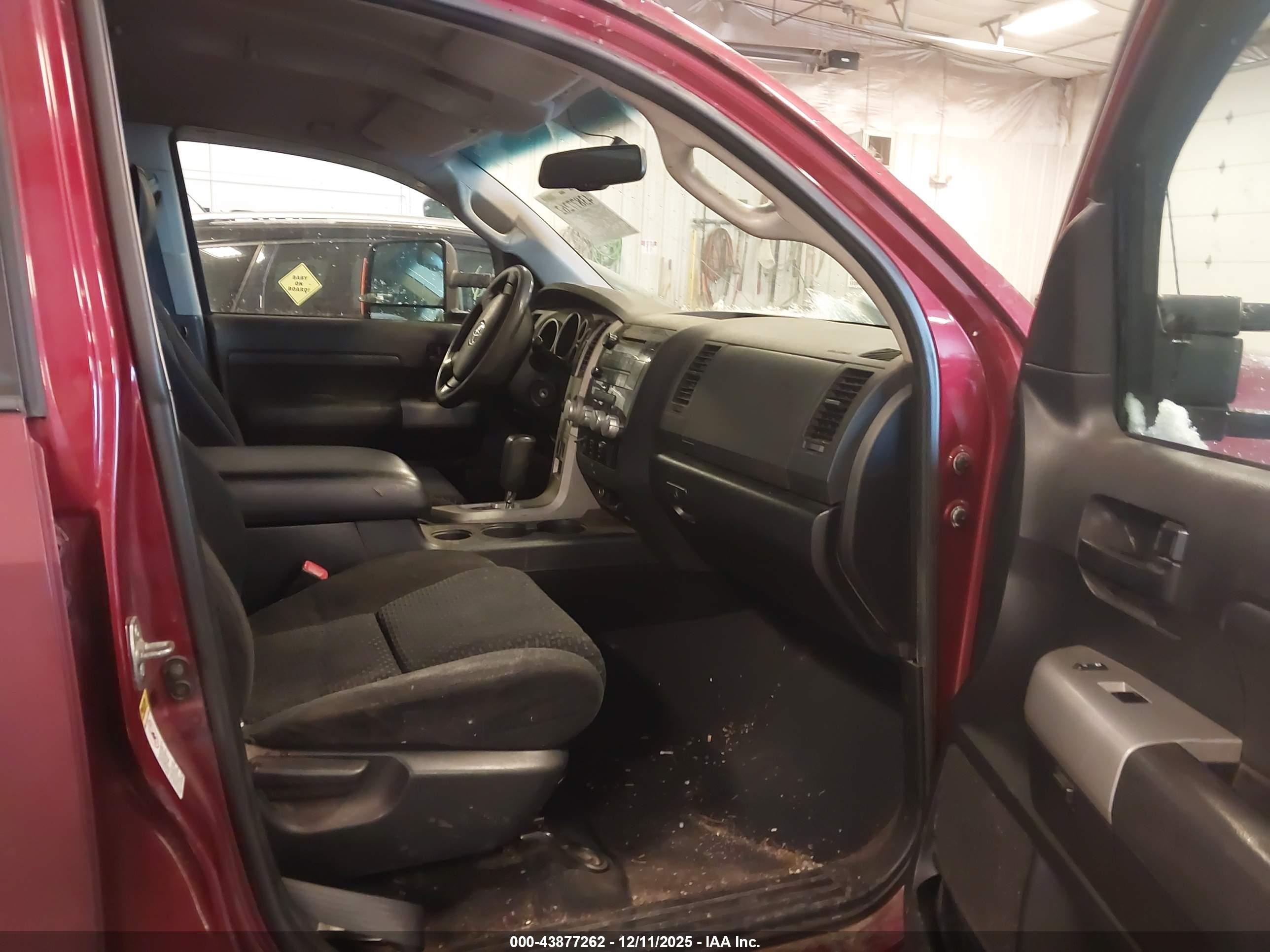 TOYOTA TUNDRA image 5