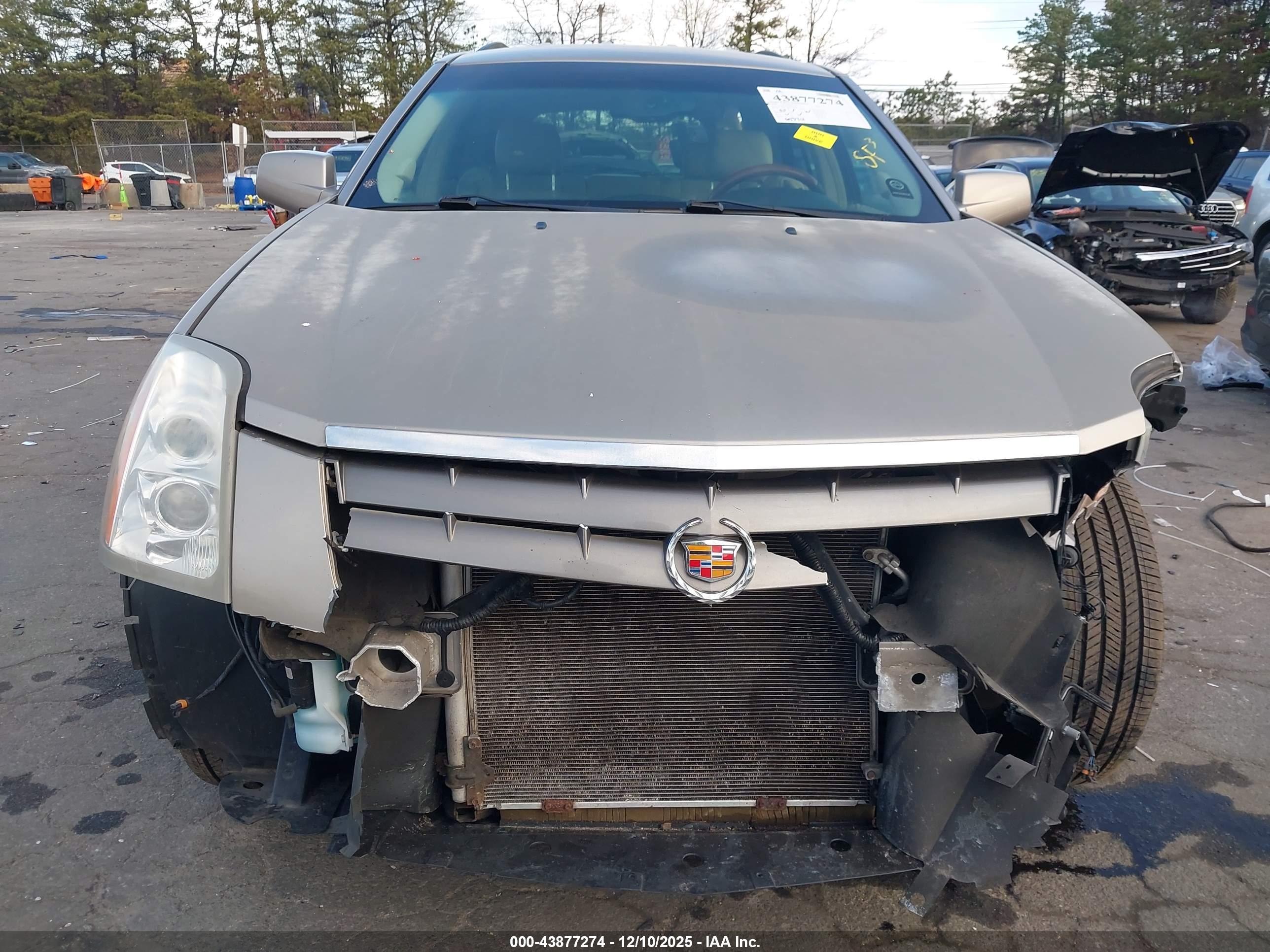 CADILLAC SRX image 6