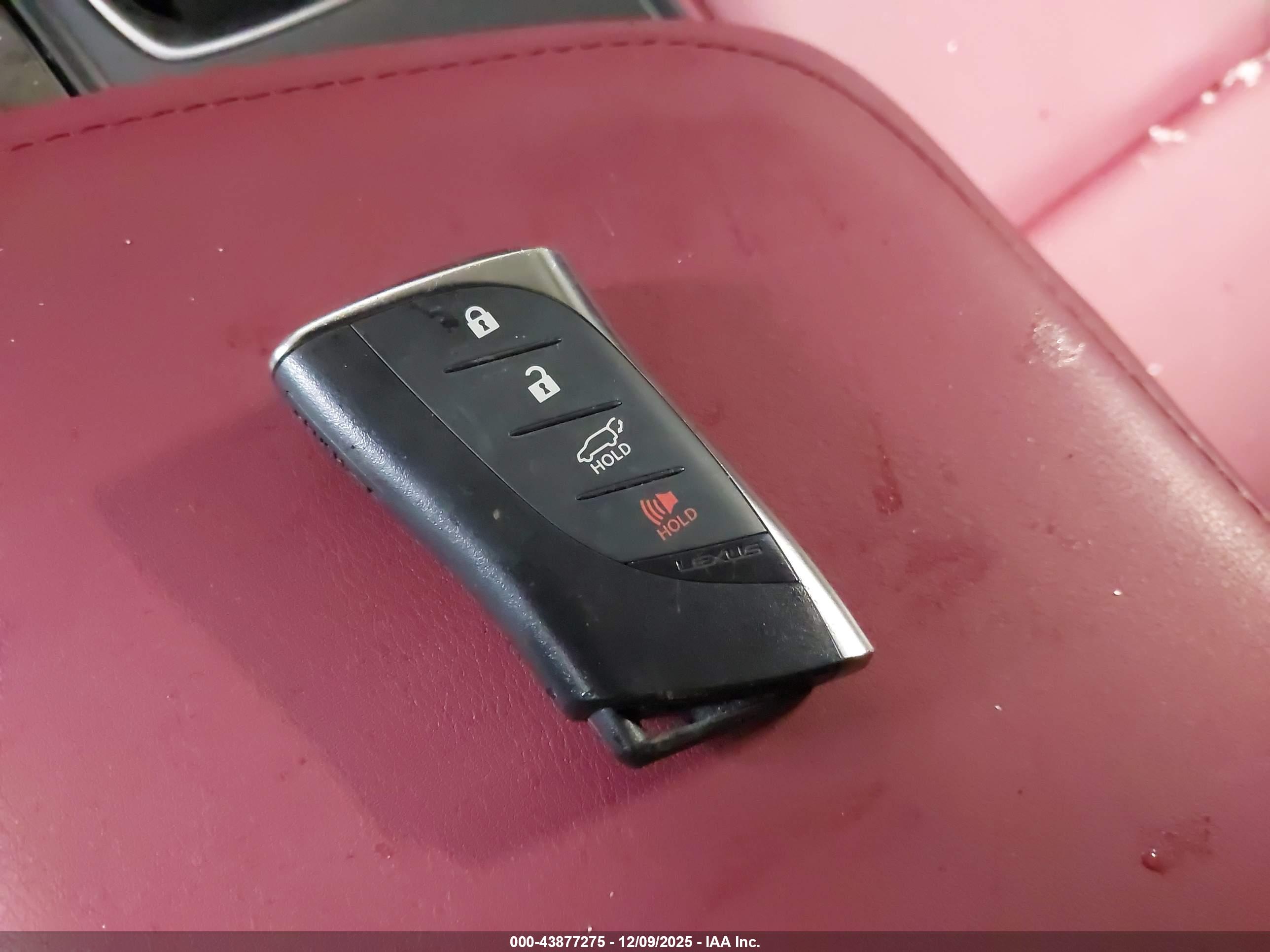 LEXUS NX image 11