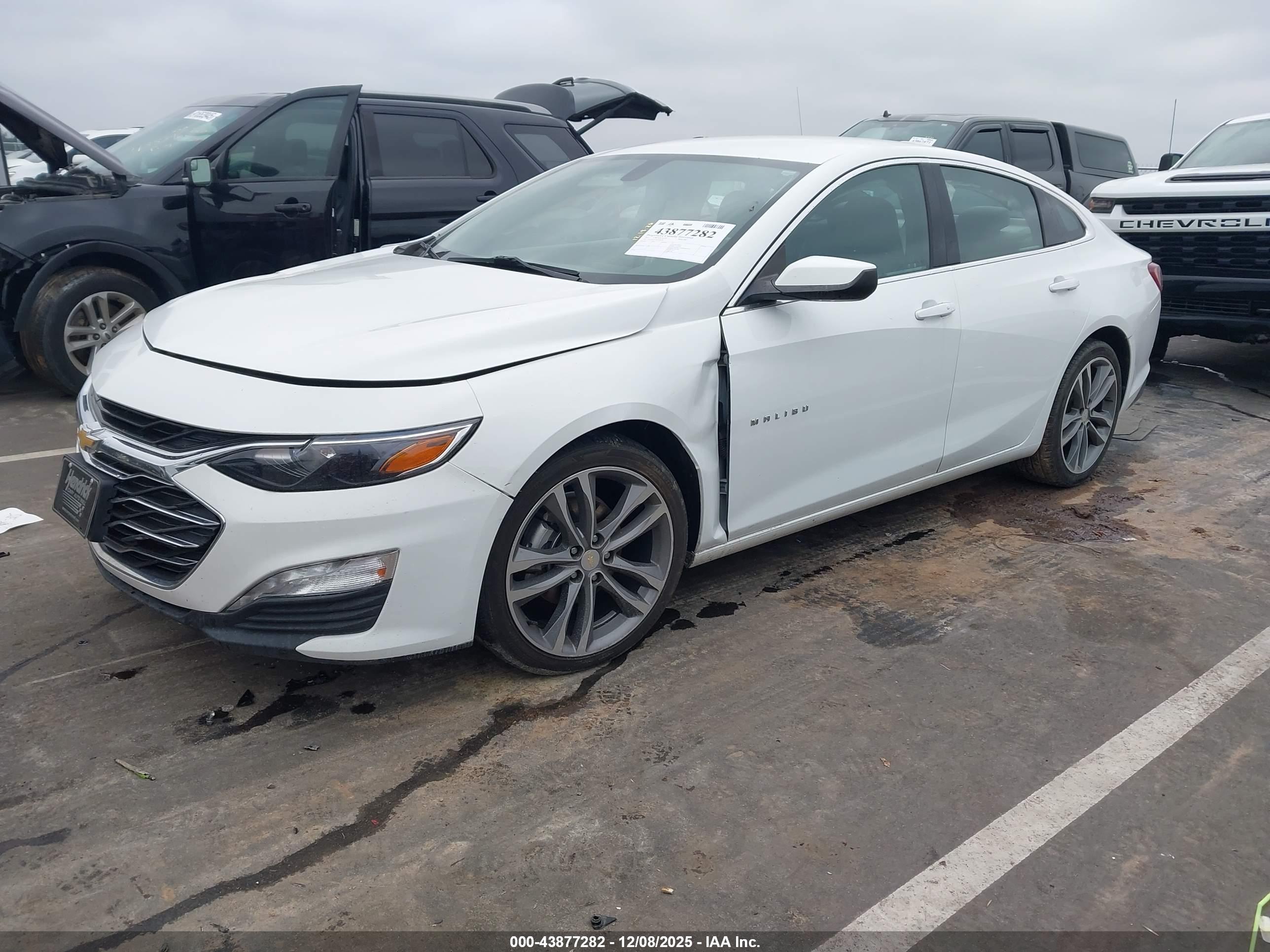 CHEVROLET MALIBU image 2