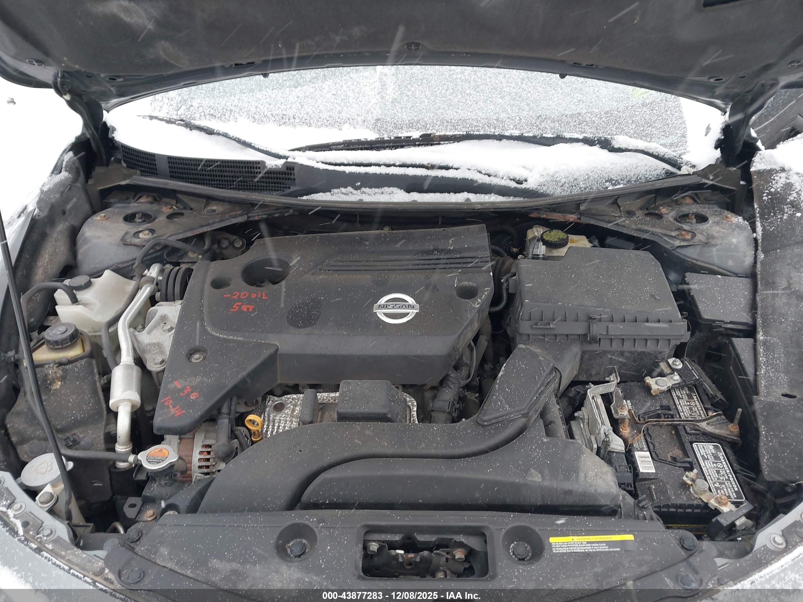 NISSAN ALTIMA image 10