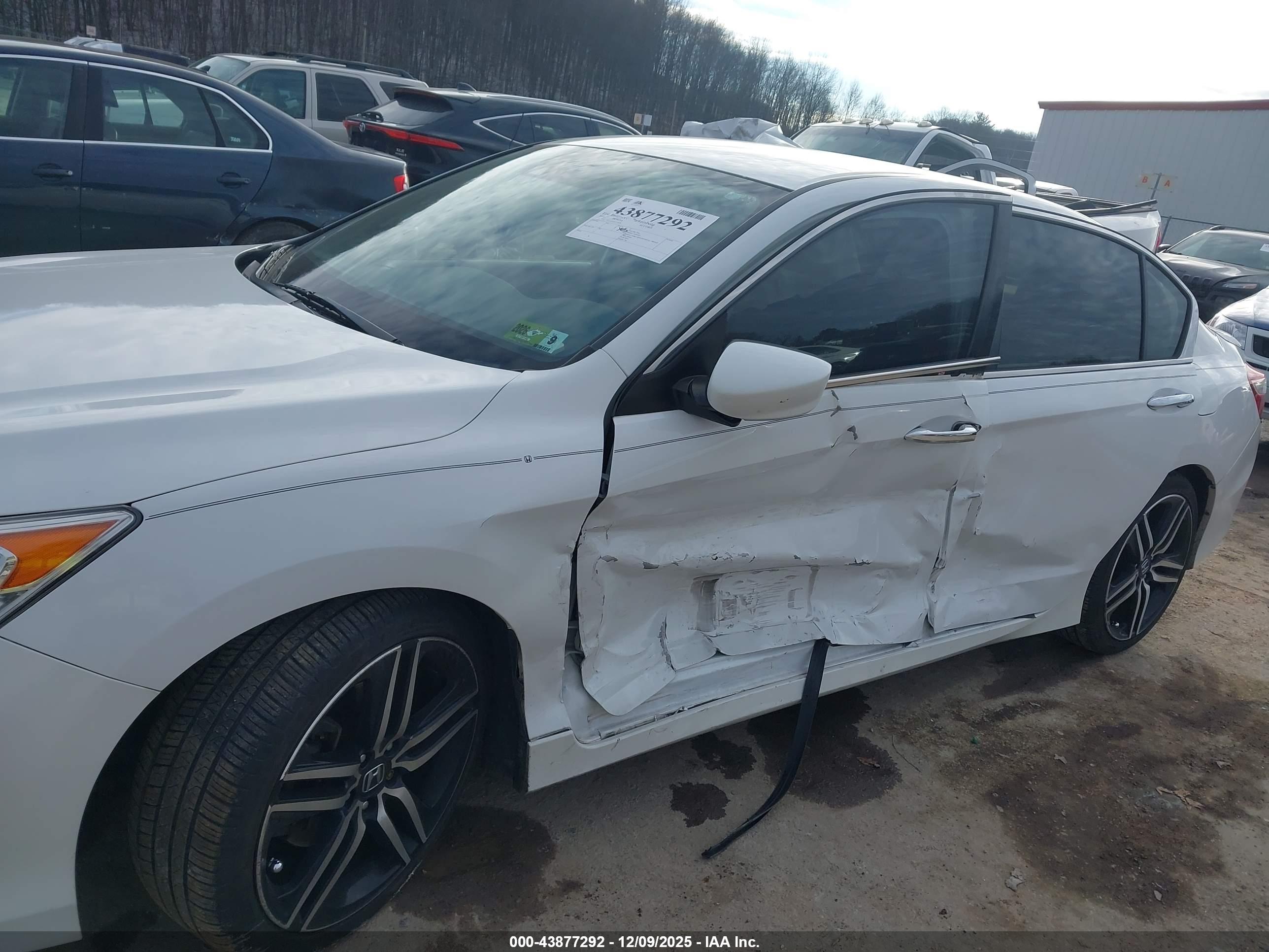 HONDA ACCORD image 6