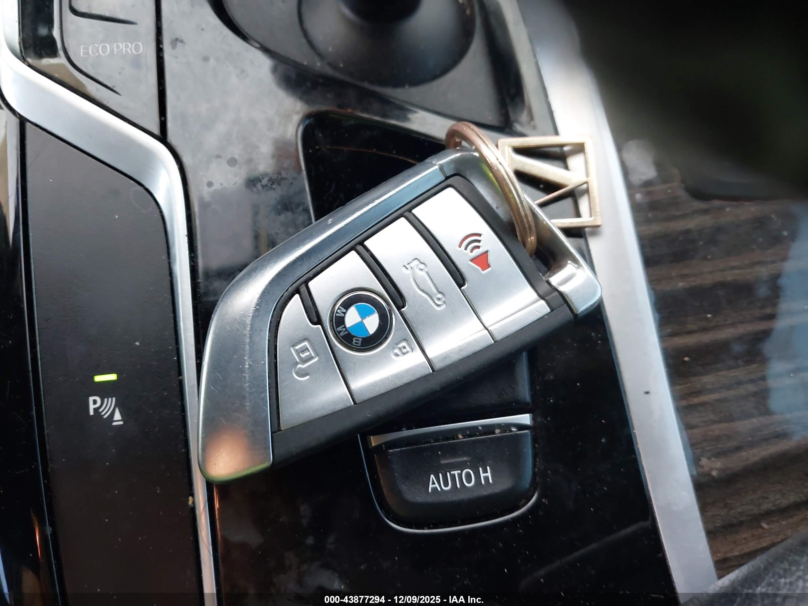 BMW 530I image 11