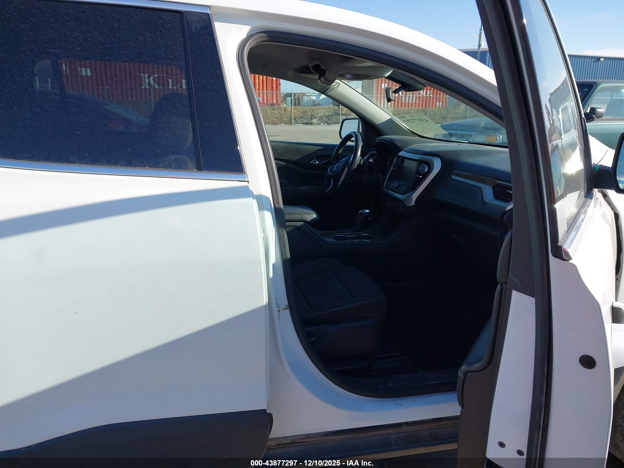 GMC ACADIA image 5