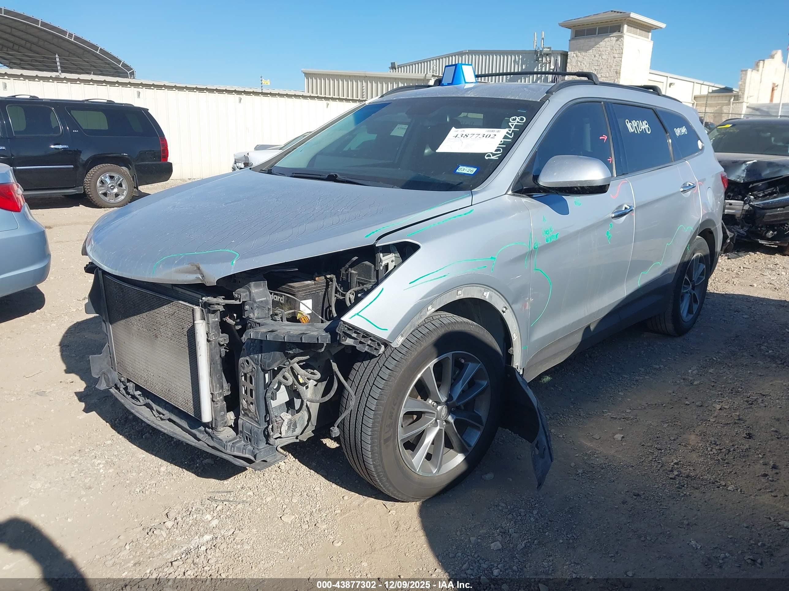 HYUNDAI SANTA image 2