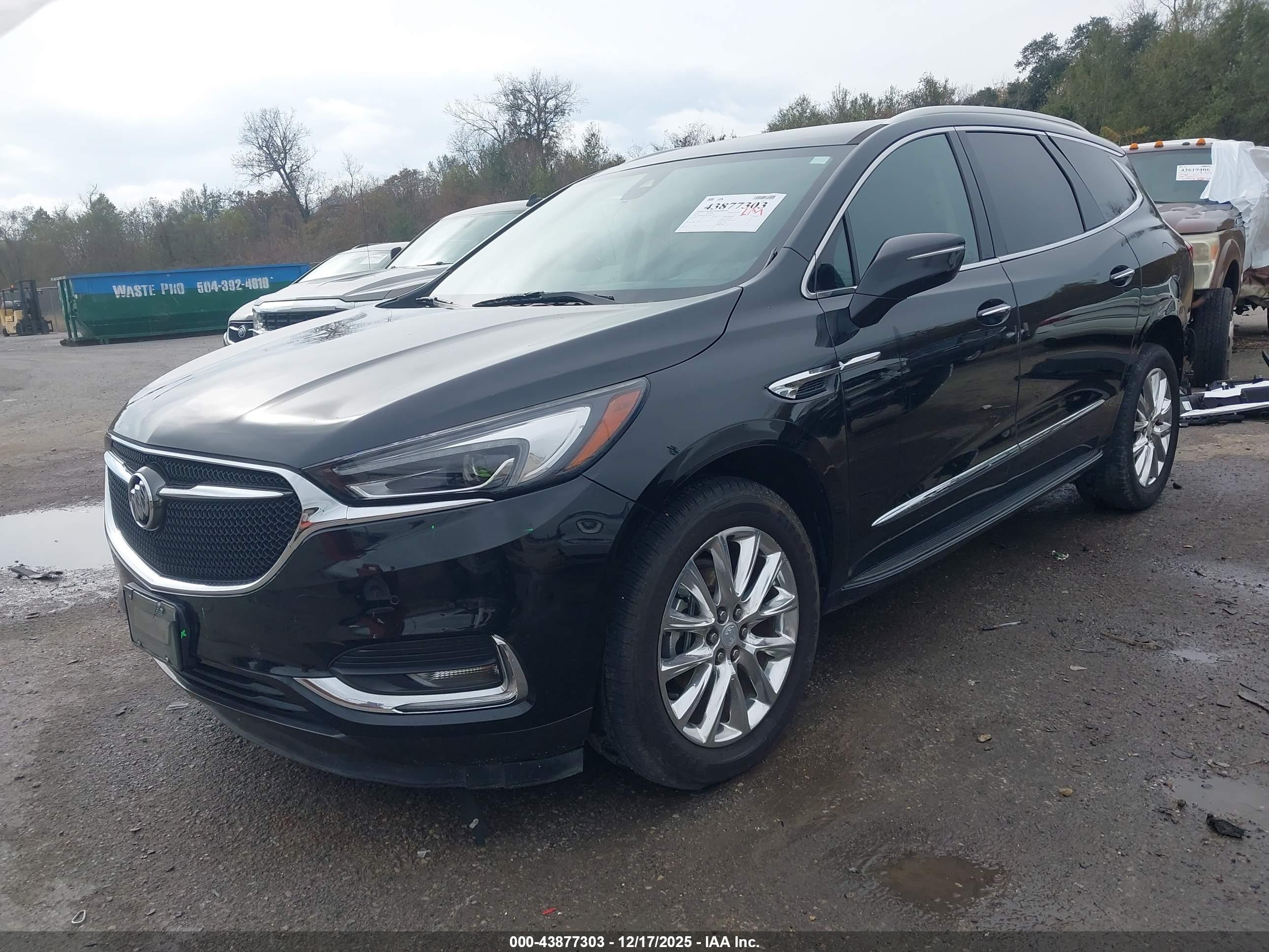 BUICK ENCLAVE image 2