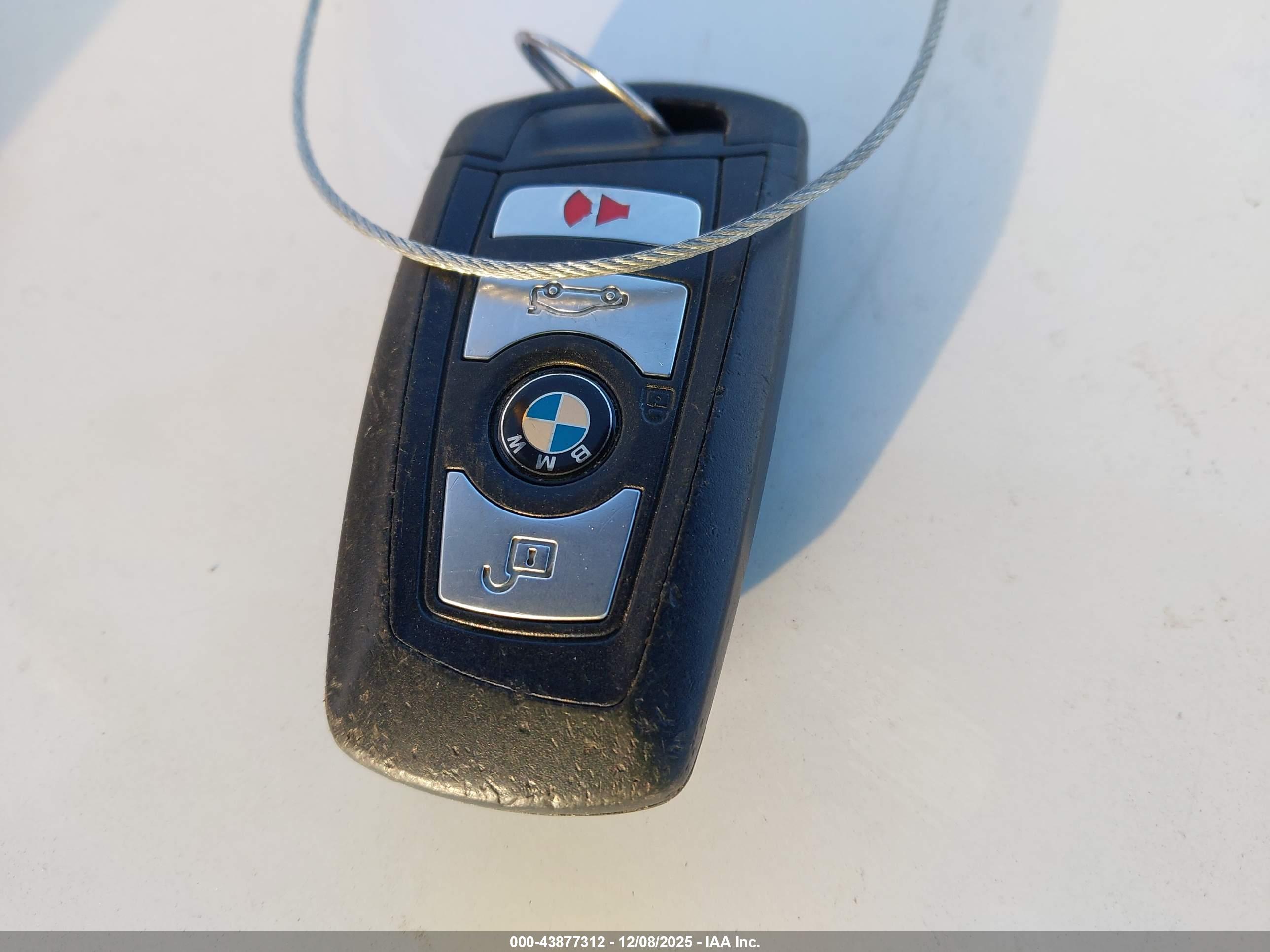 BMW 528I image 11