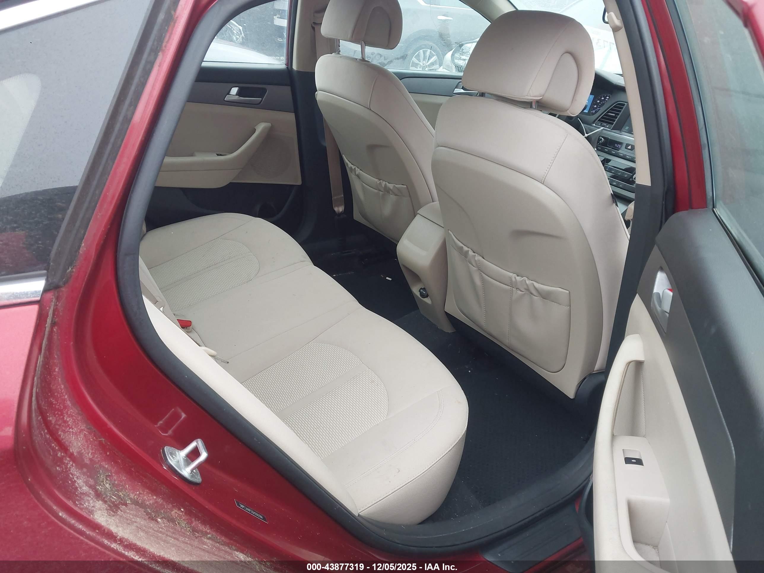 HYUNDAI SONATA image 8