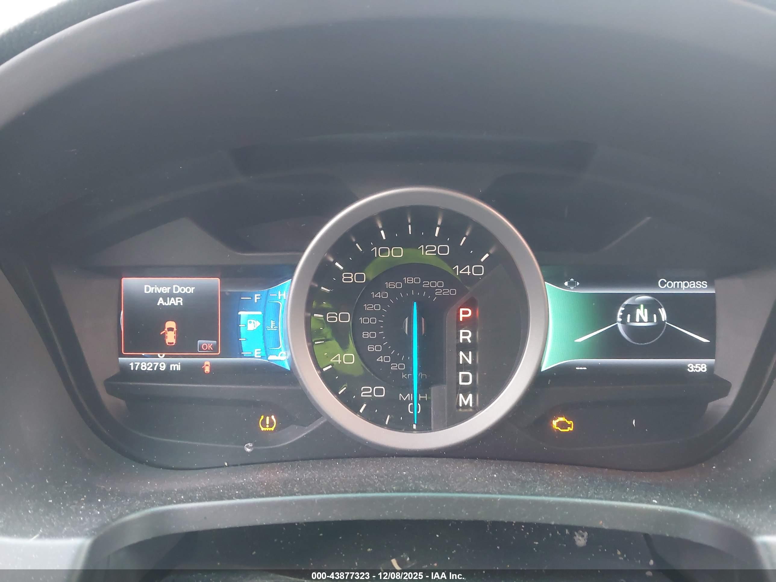 FORD EXPLORER image 7