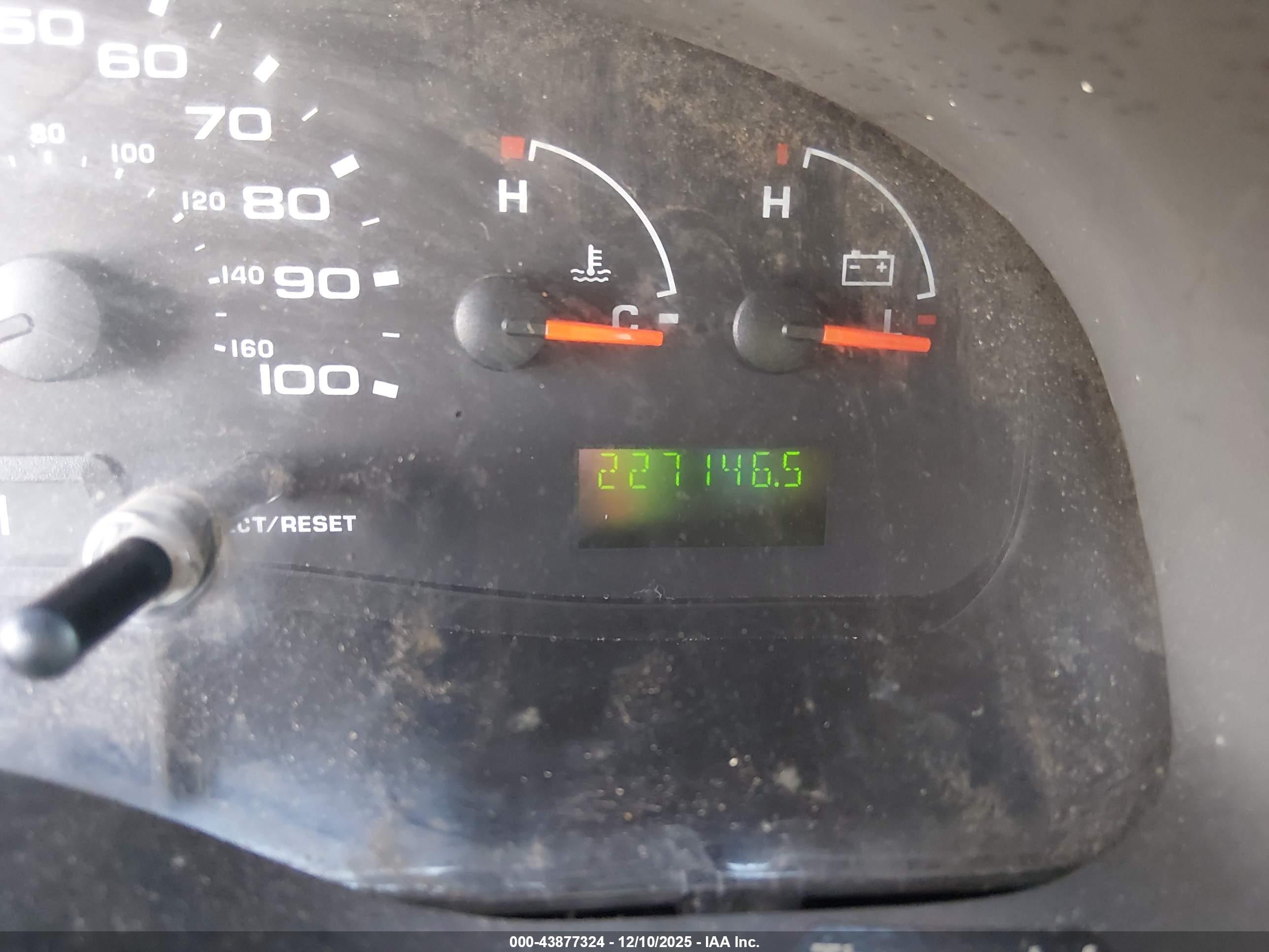 FORD E-350 image 6