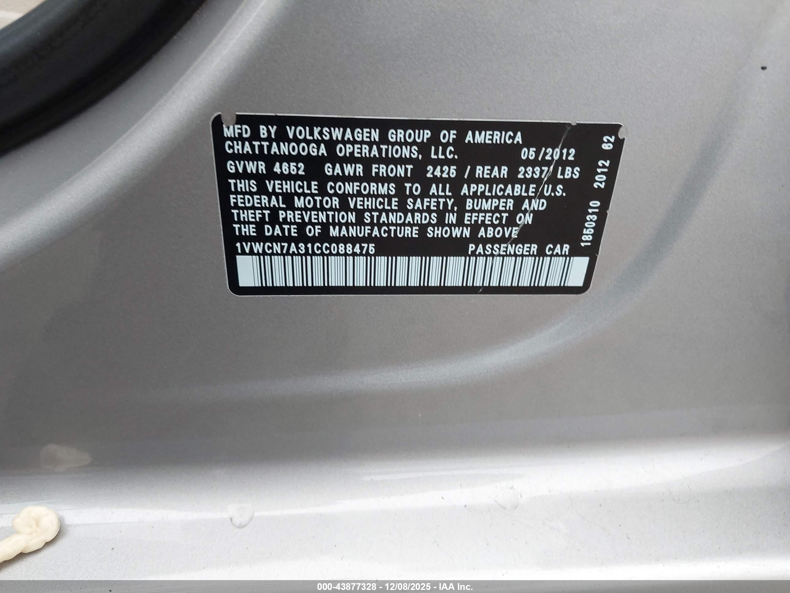 VOLKSWAGEN PASSAT image 9