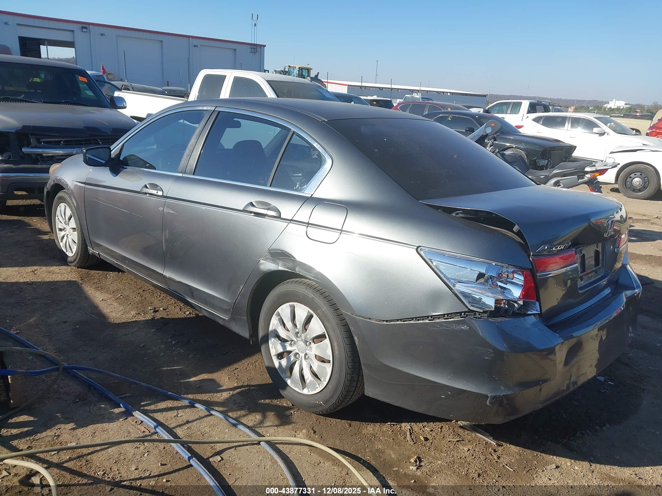 HONDA ACCORD image 3