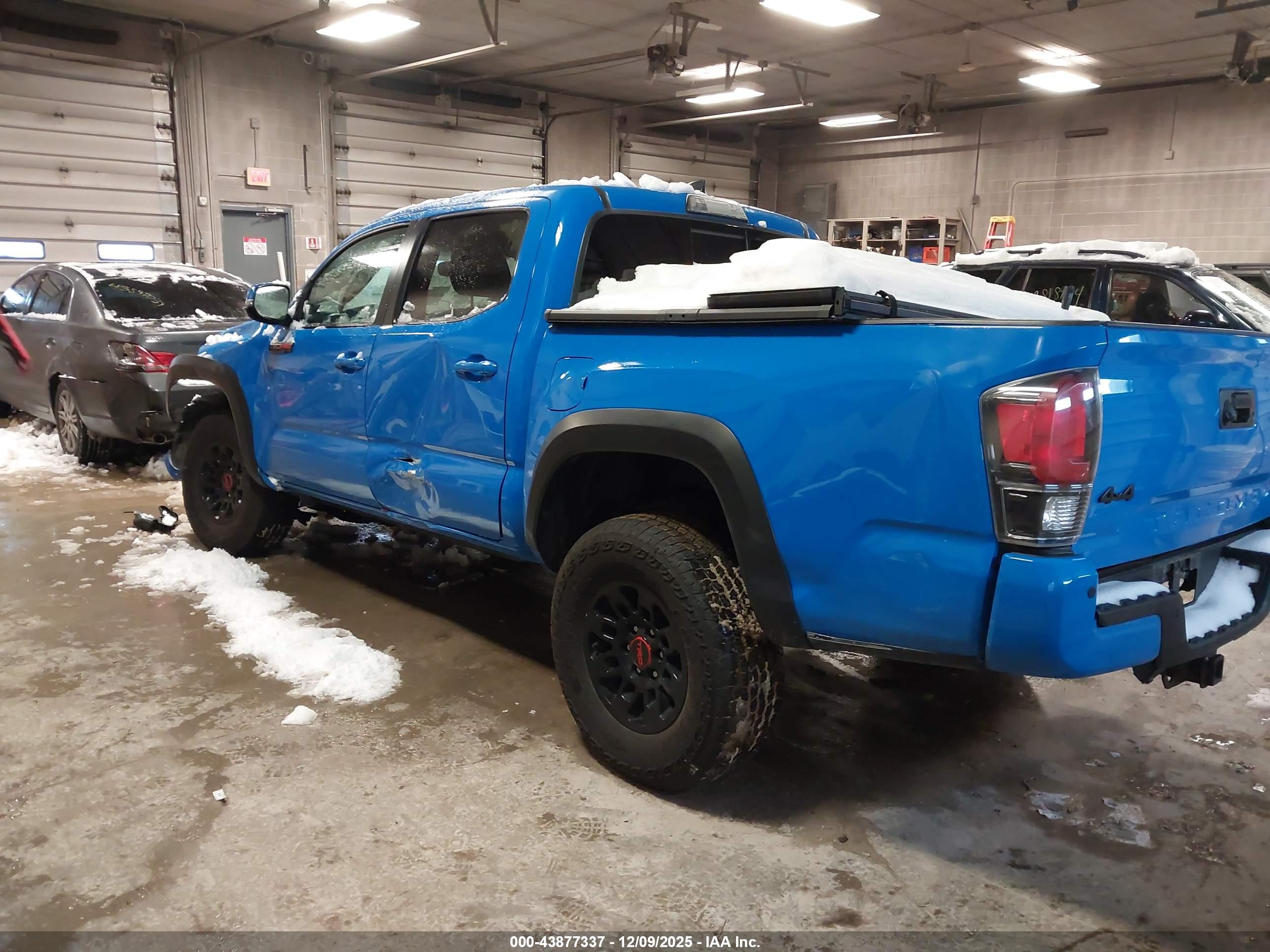 TOYOTA TACOMA image 3