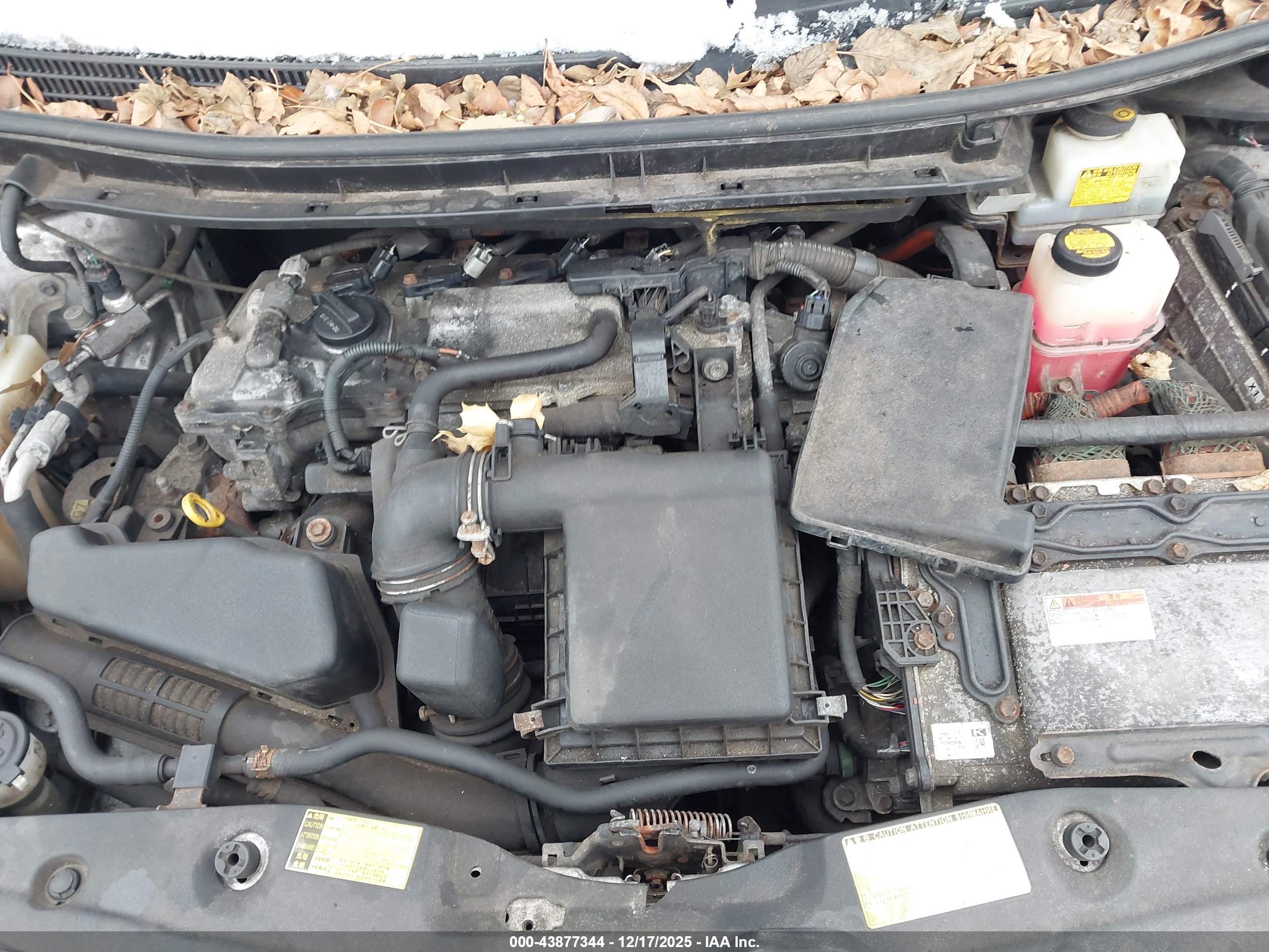 TOYOTA PRIUS image 10