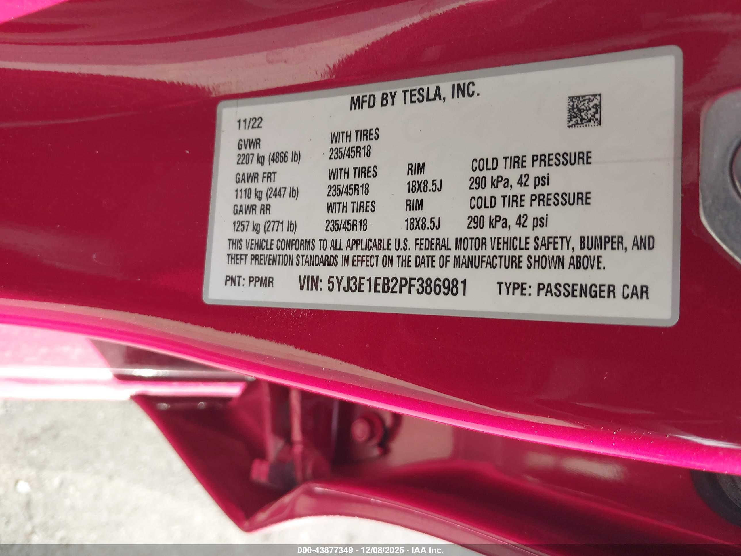 TESLA MODEL image 9