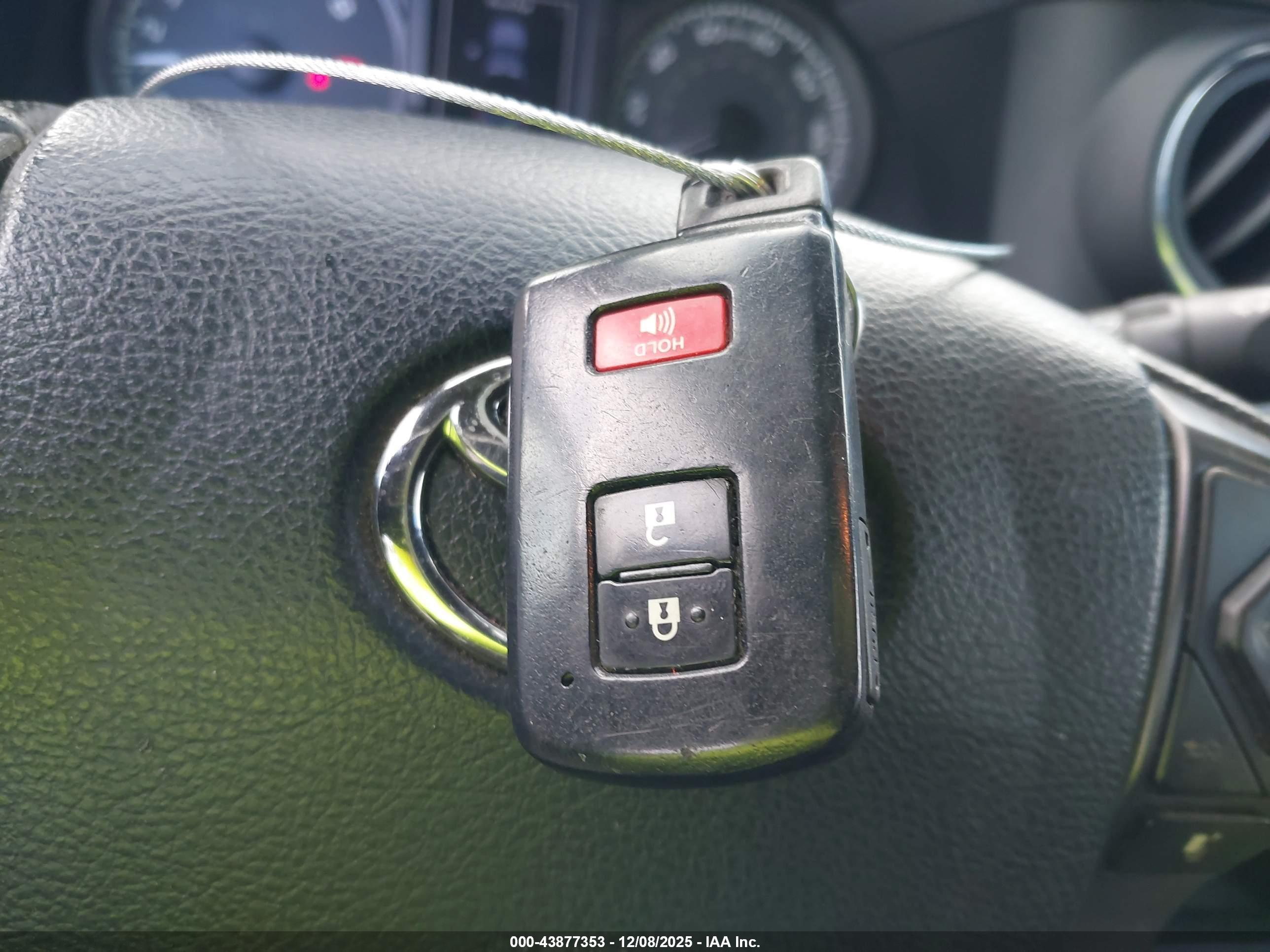 TOYOTA TACOMA image 11