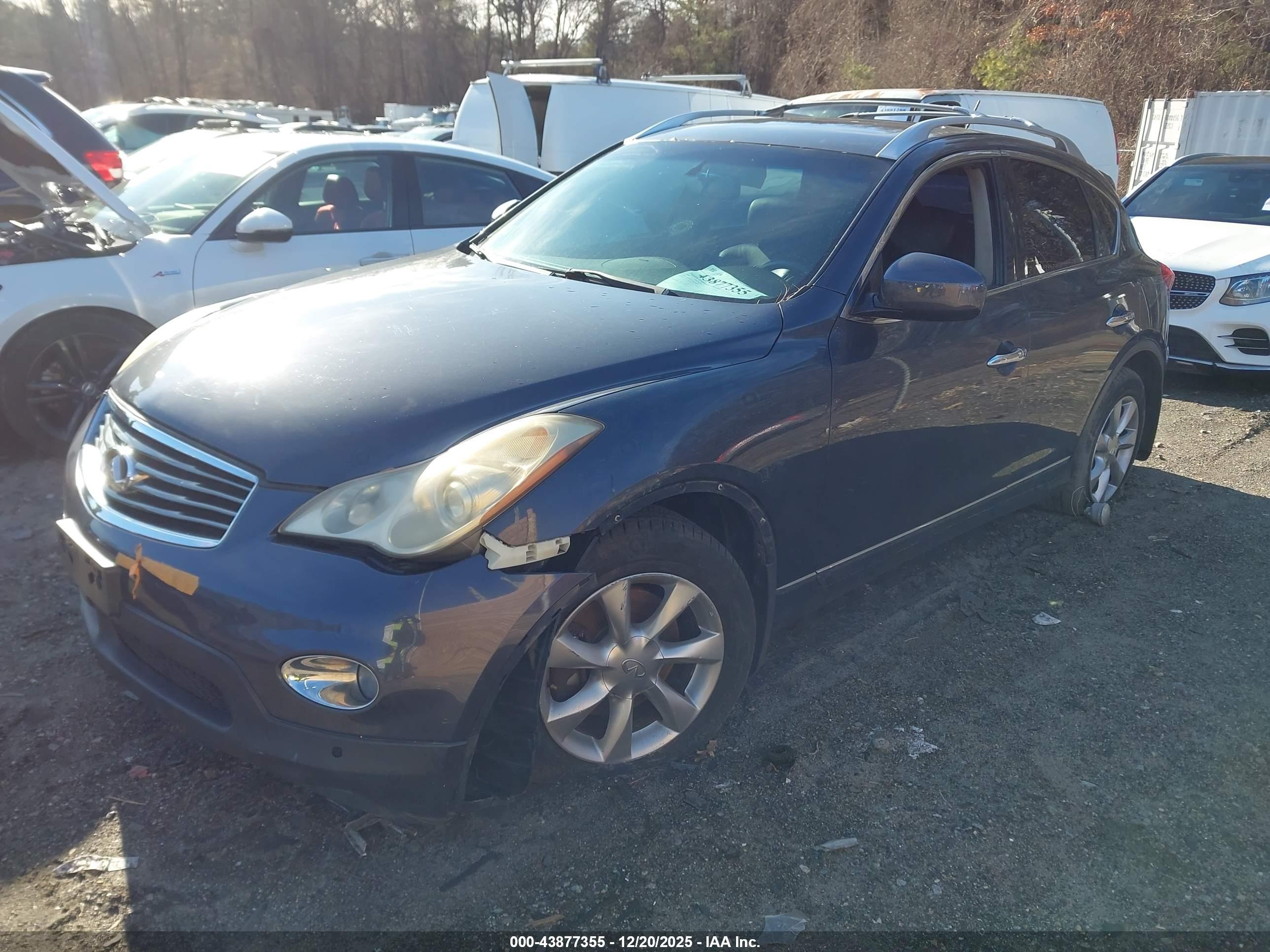 INFINITI EX35 image 2