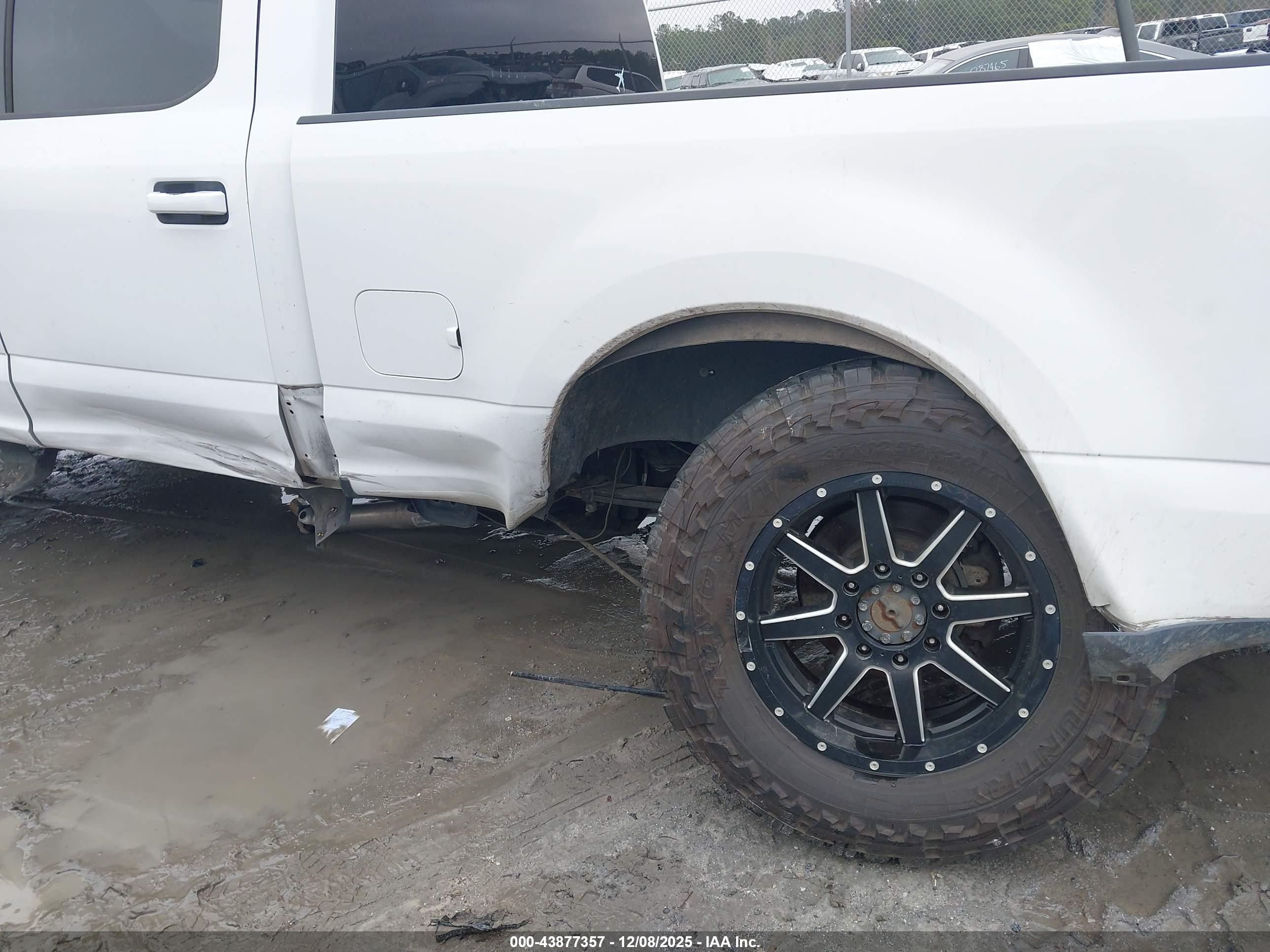 FORD F-250 image 6