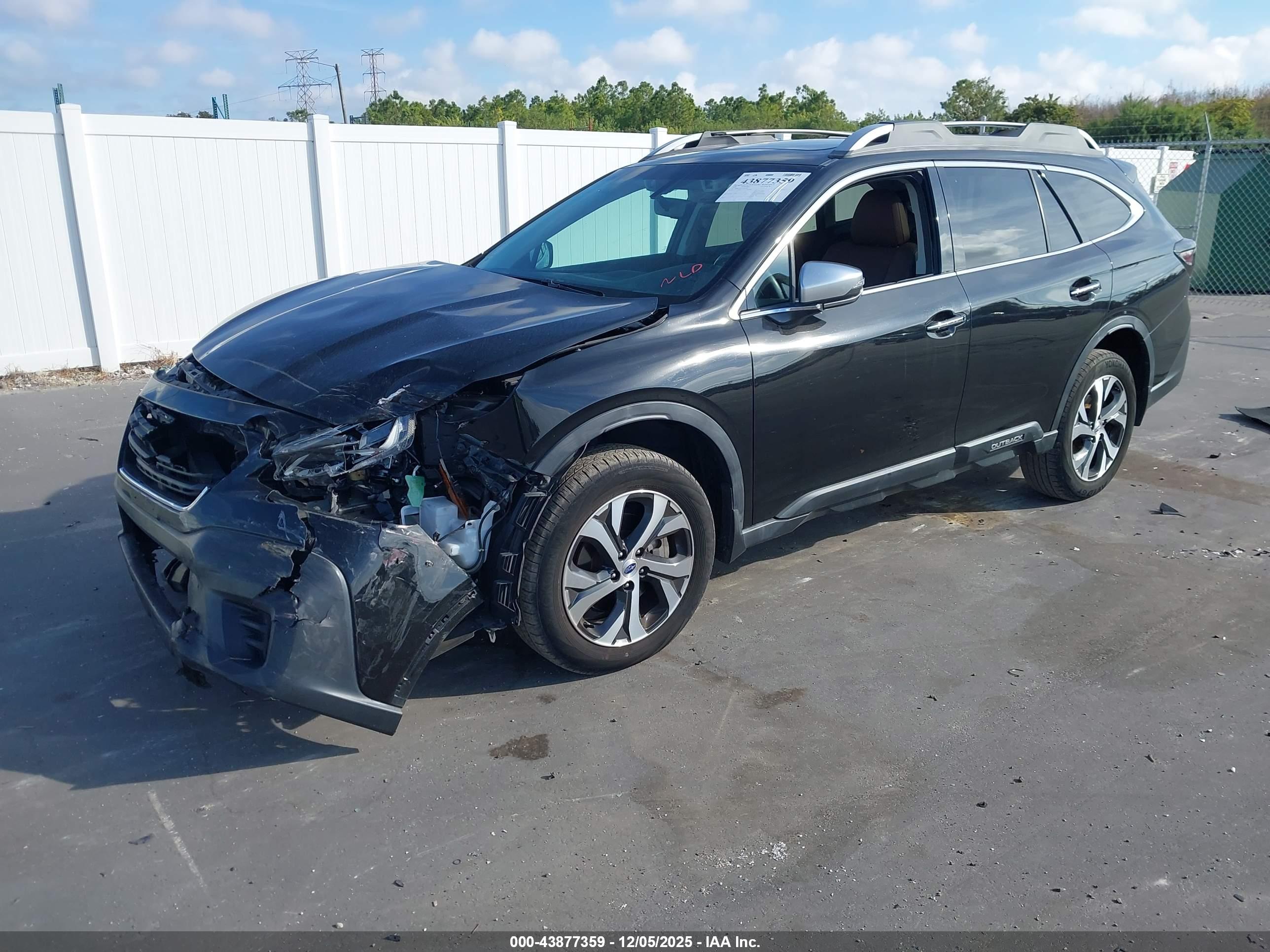 SUBARU OUTBACK image 2