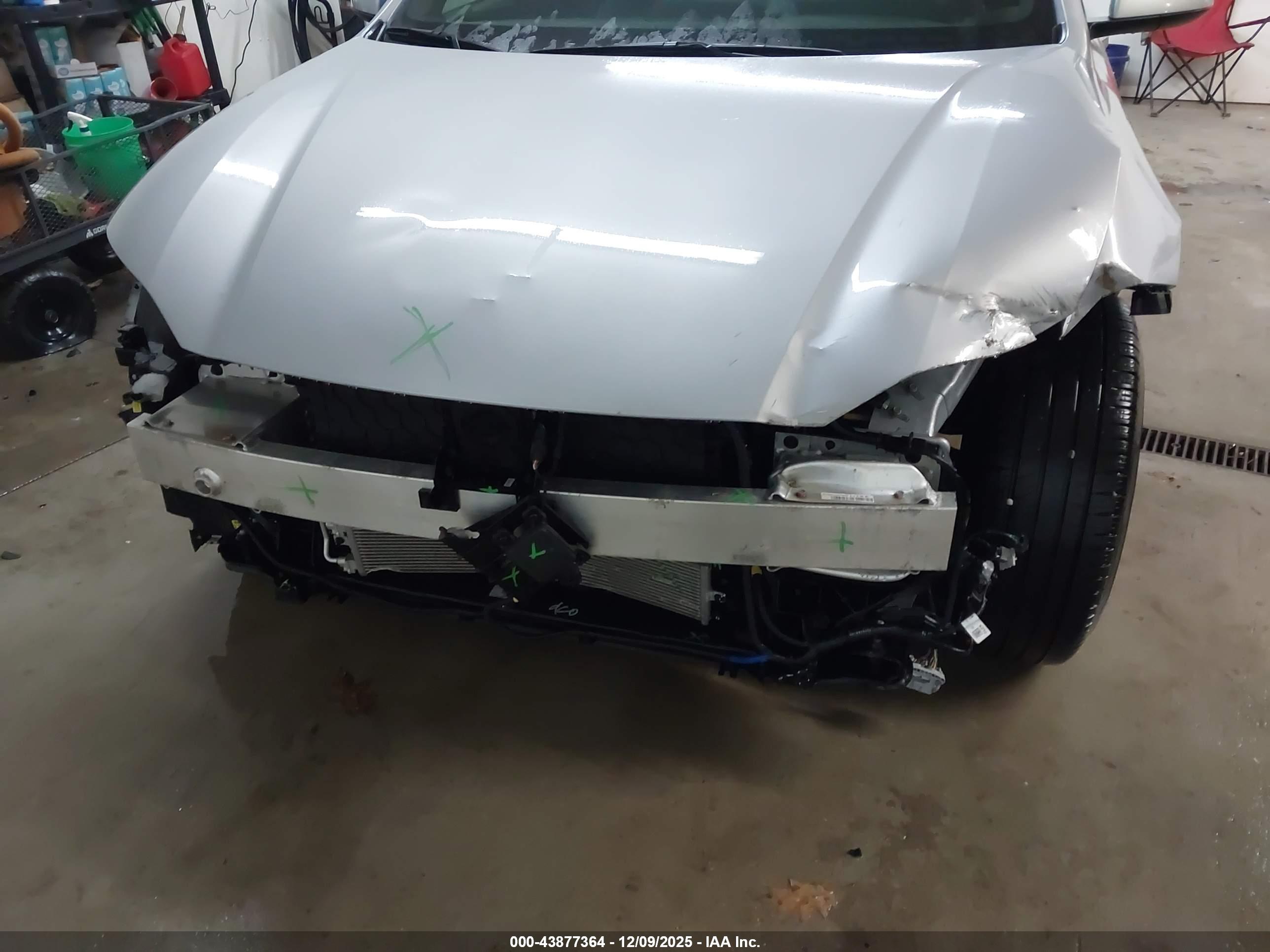 HYUNDAI IONIQ image 6