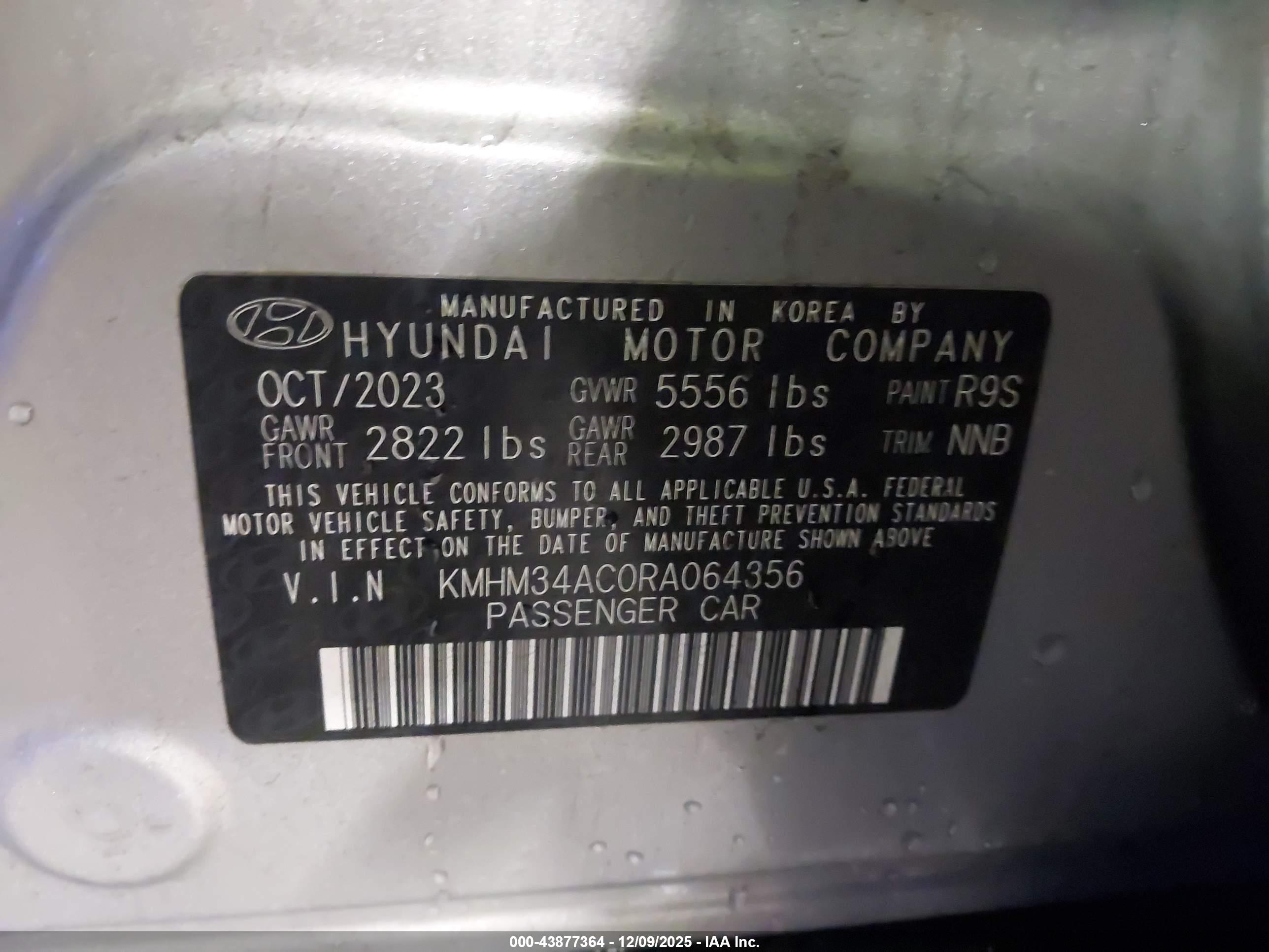 HYUNDAI IONIQ image 9