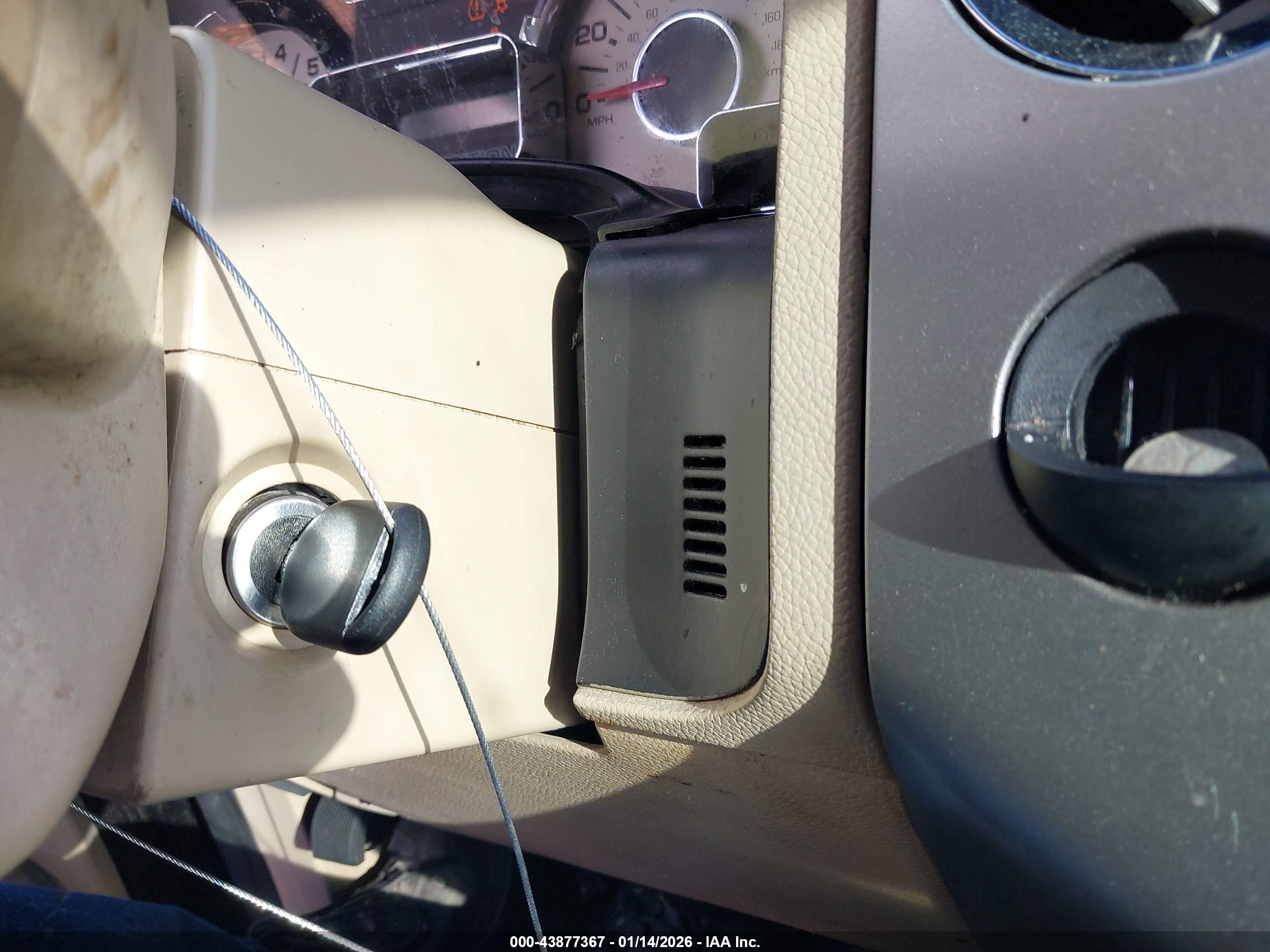 FORD EXPEDITION image 11