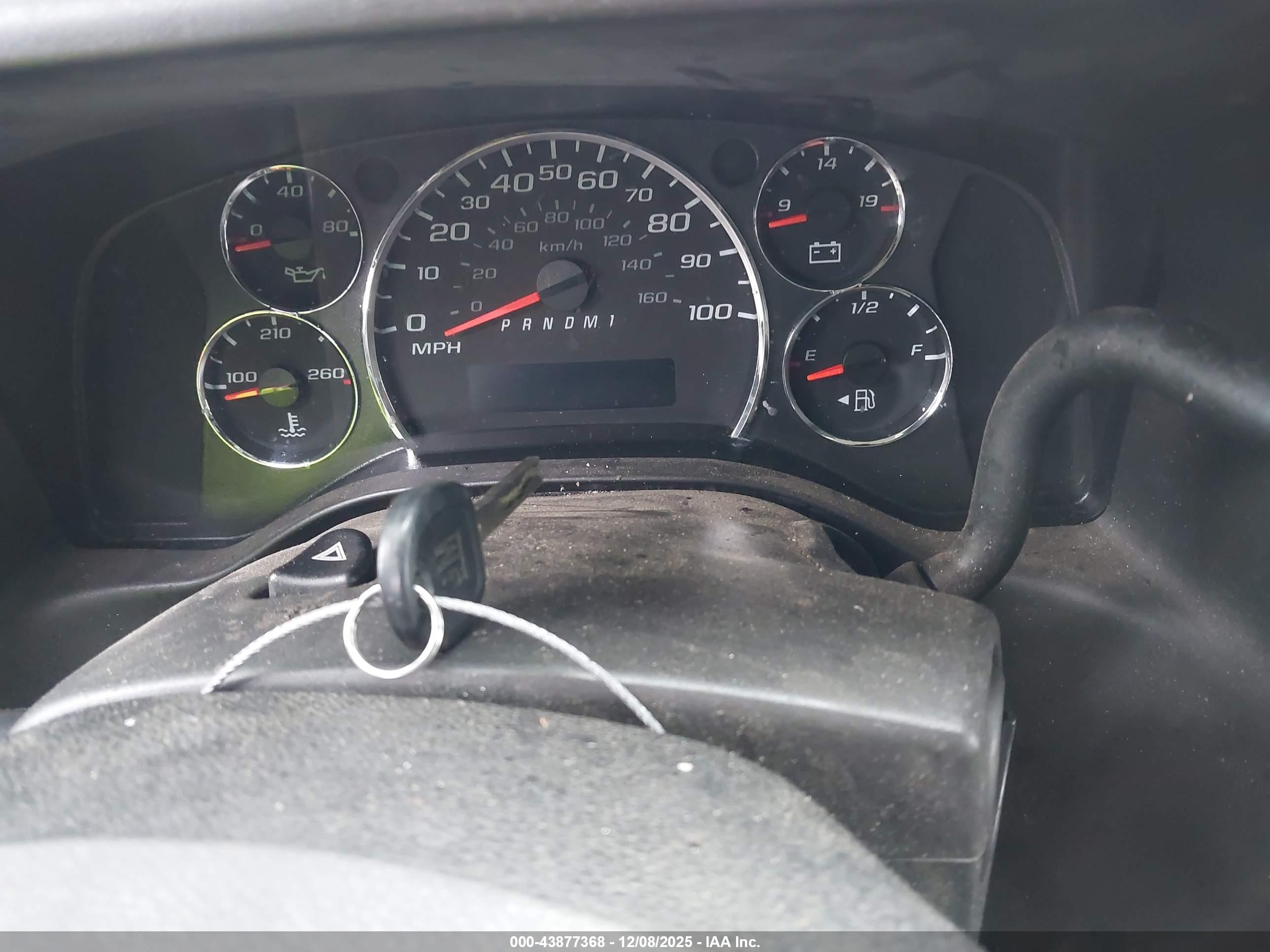 CHEVROLET EXPRESS image 11