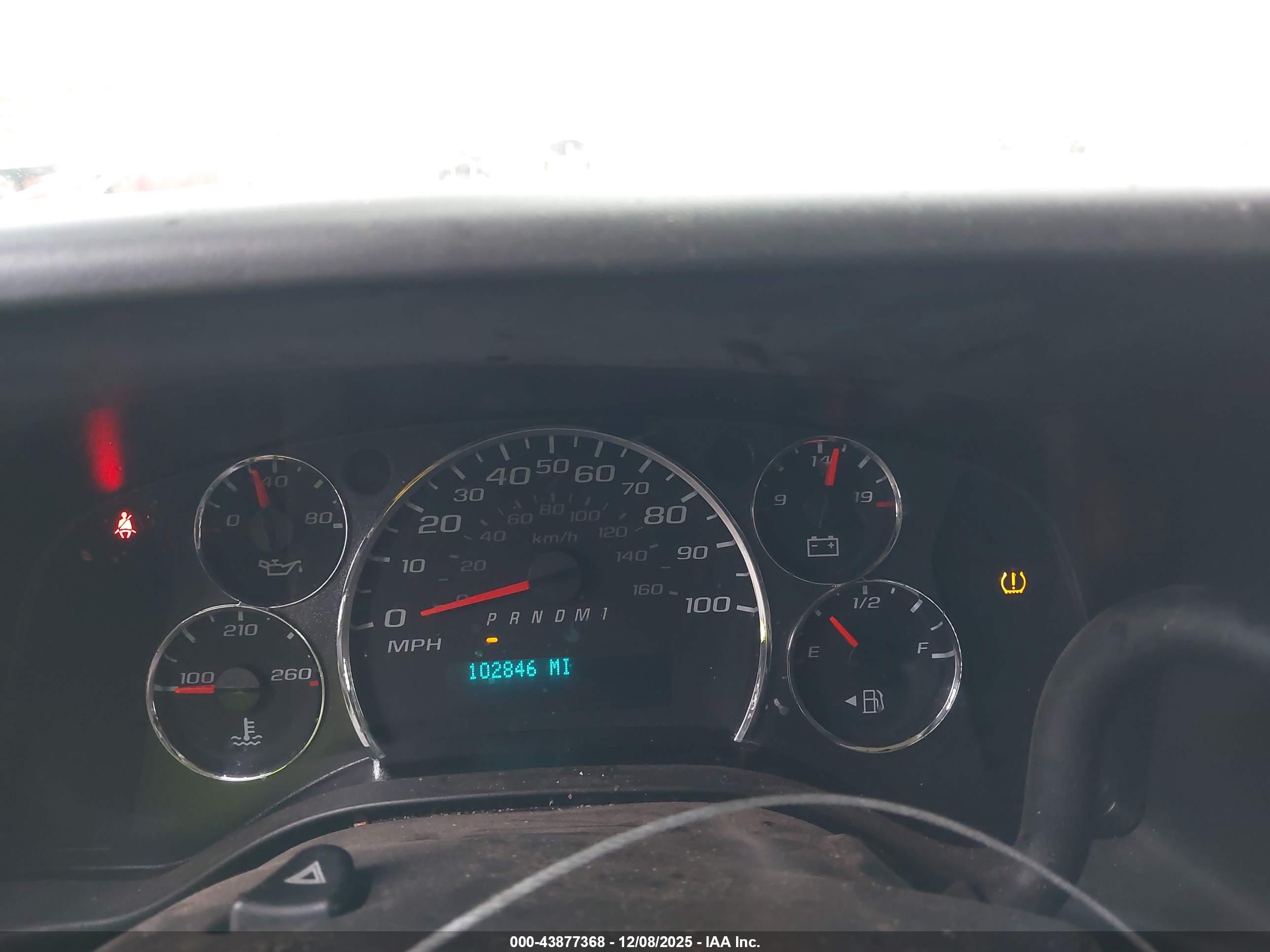 CHEVROLET EXPRESS image 7