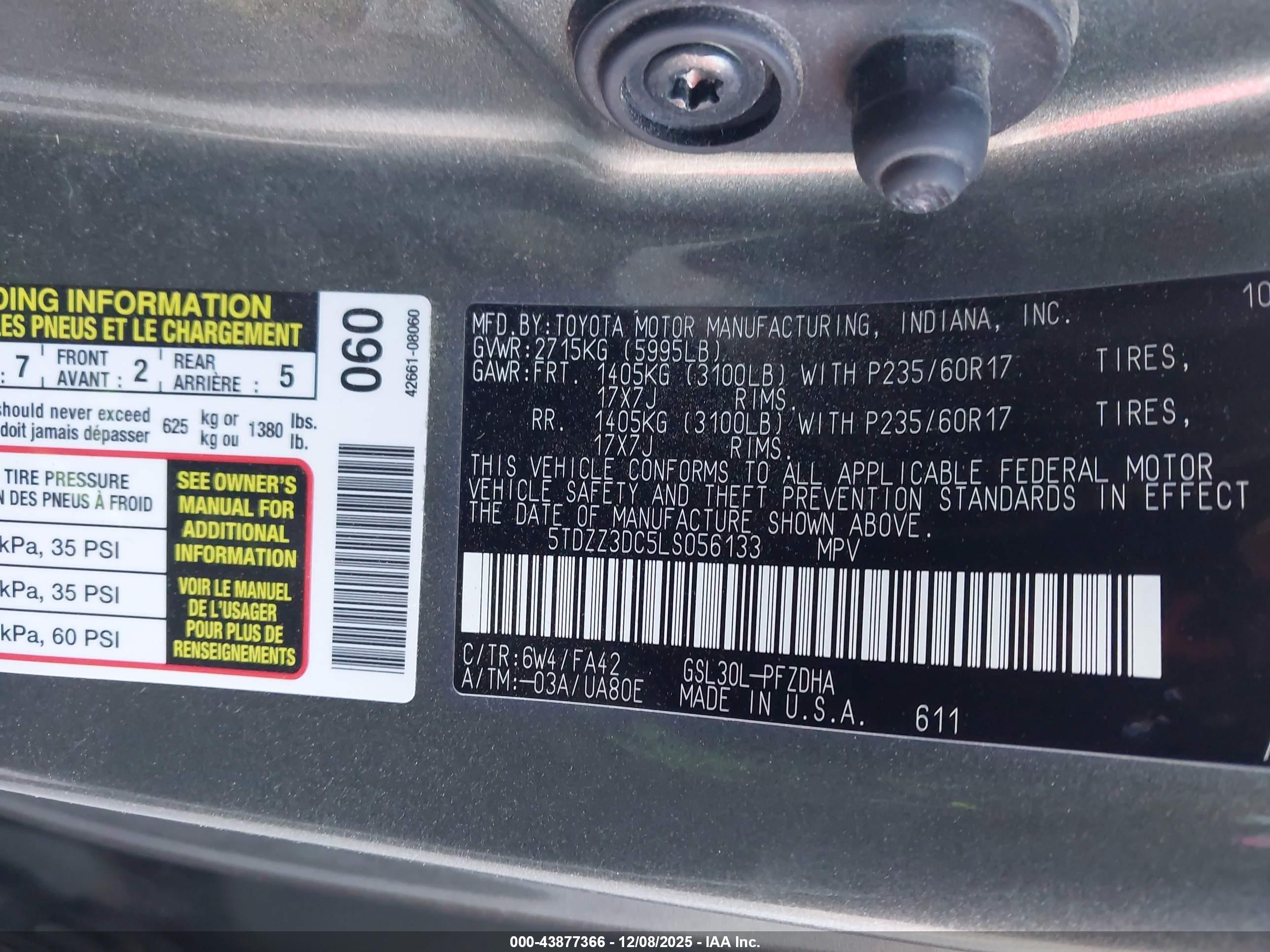 TOYOTA SIENNA image 9