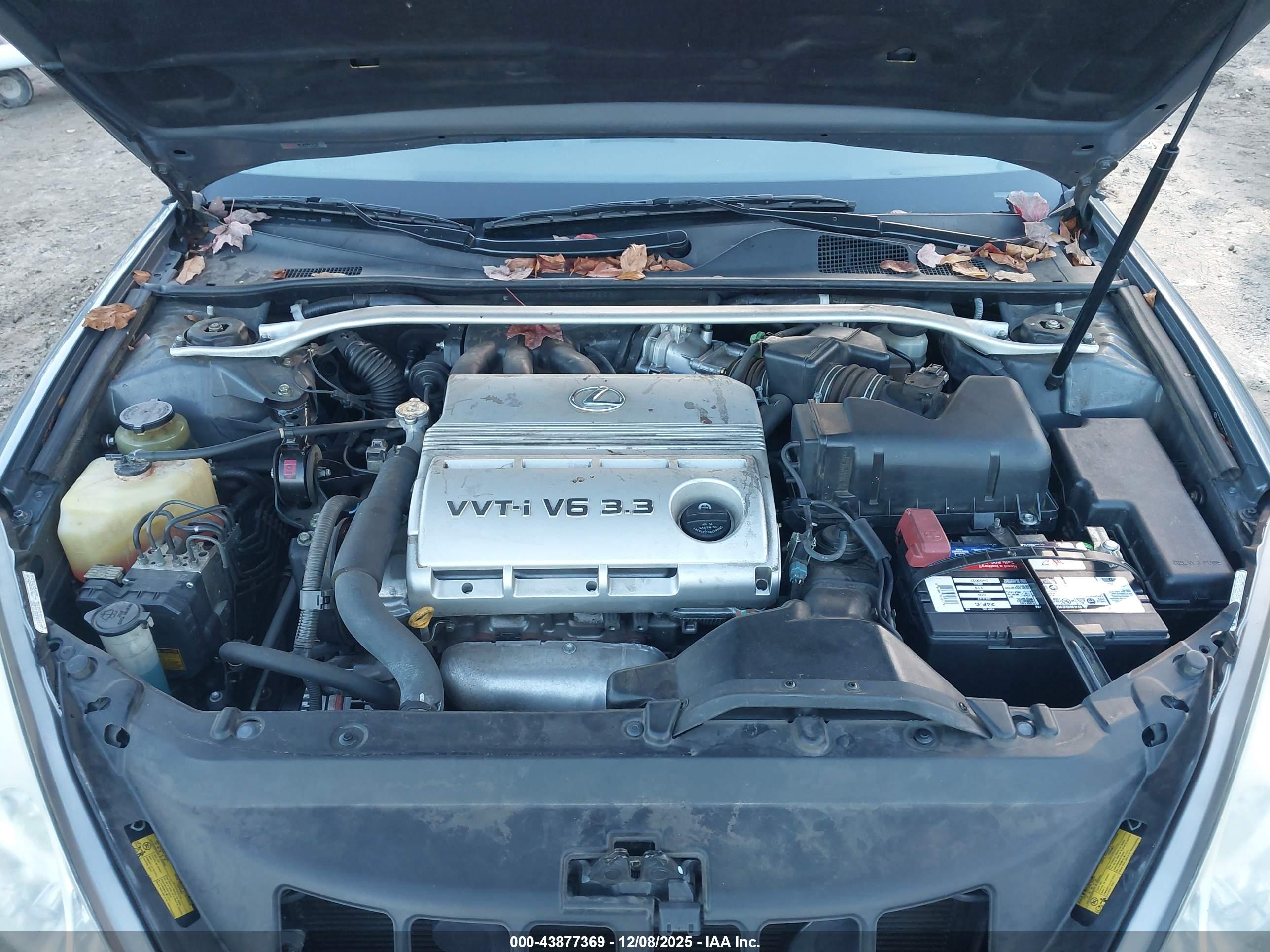 LEXUS ES image 10